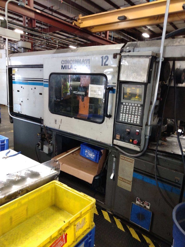 250 Ton, 29oz Cincinnati VH 250-29 Plastic Injection Molding Machine, 1993