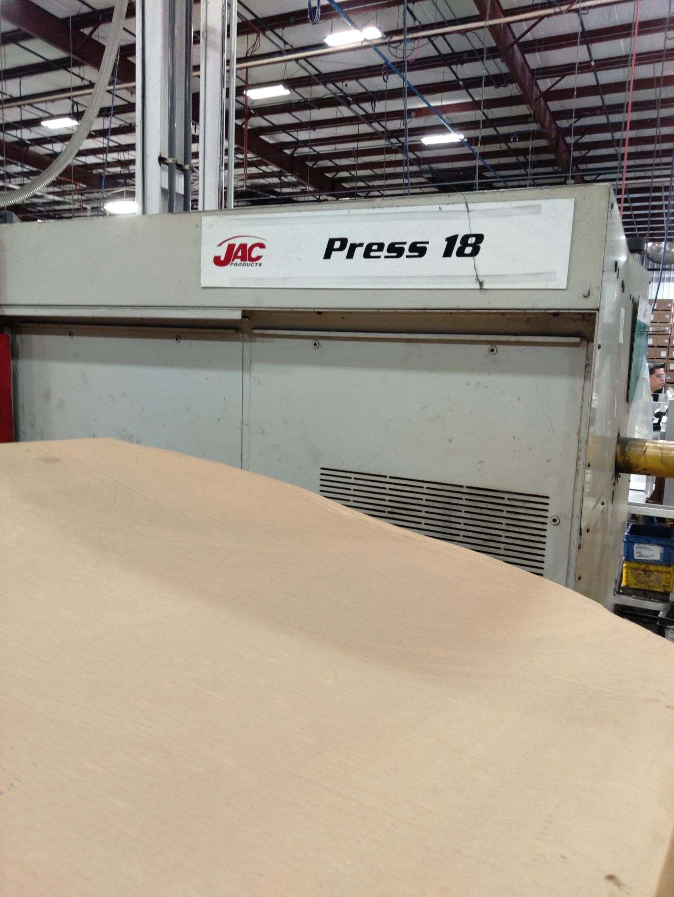 220 Ton, 29oz Cincinnati NT 220-29 Plastic Injection Molding Machine, 2000