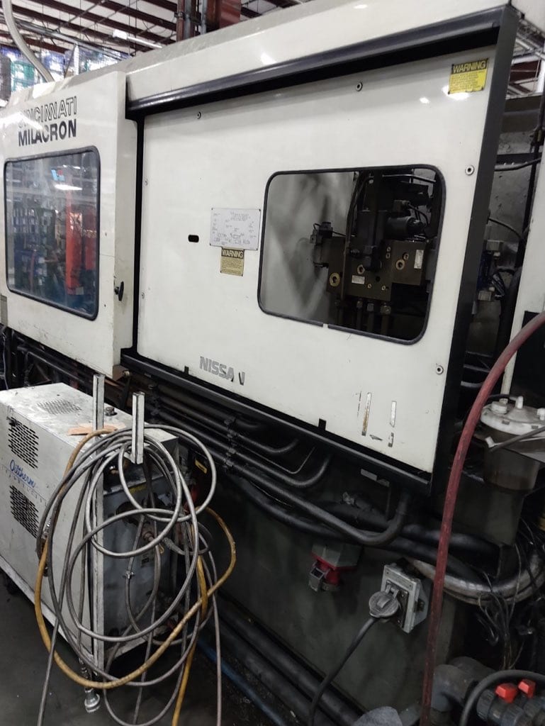 400 Ton, 29oz Cincinnati VH 400-29 Plastic Injection Molding Machine, 1993 - Image 2