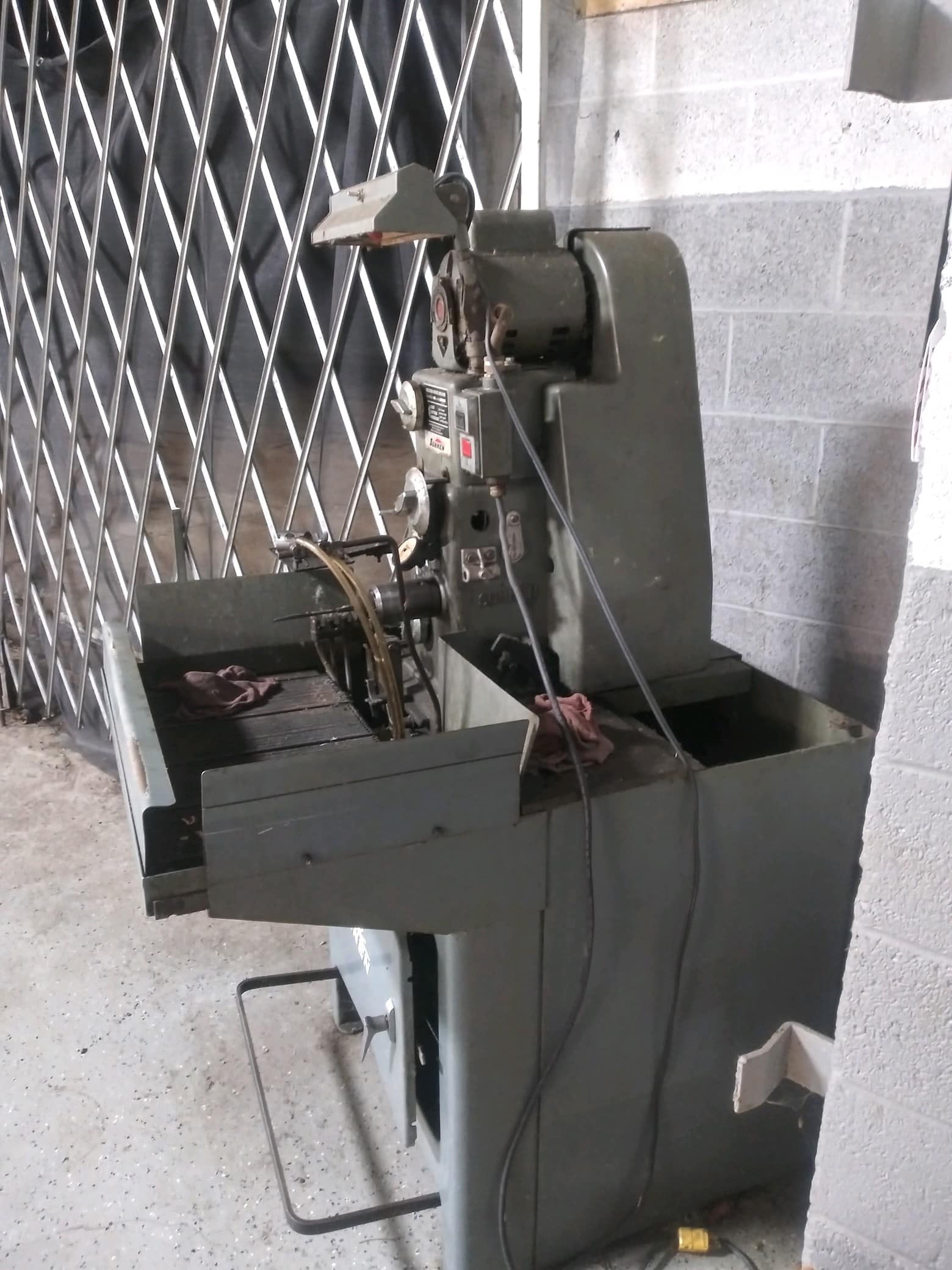 Sunnen MBB1650 Precision Honing Machine, 1970's - Runs Good & Available Immediately! - Image 2
