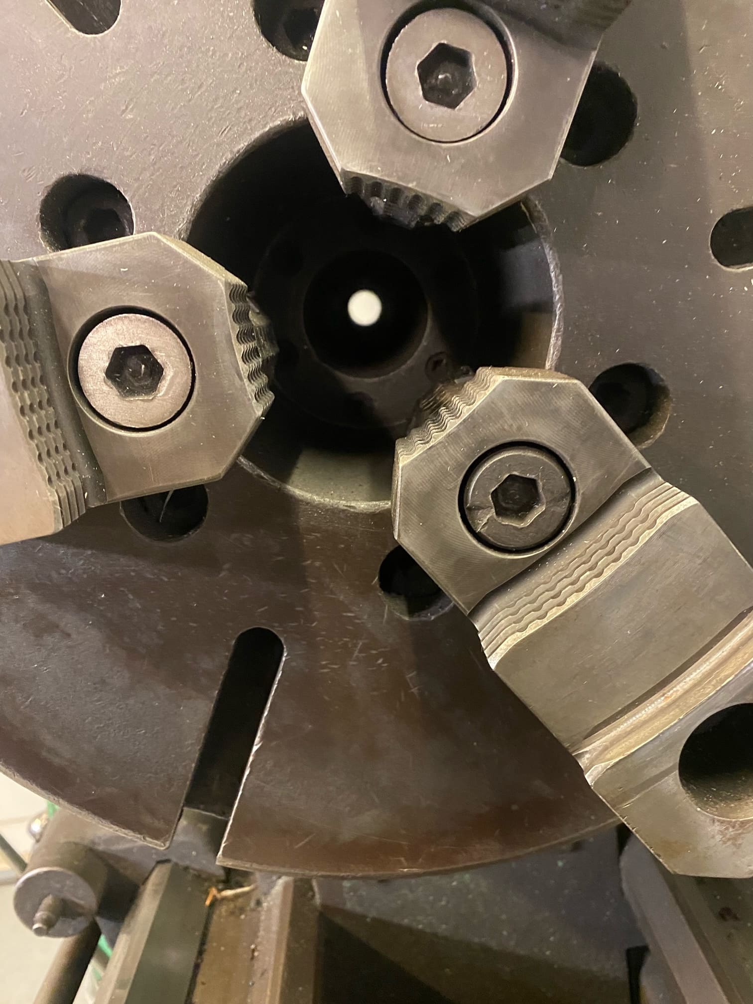 American Tool Works Style “D” 20x78 Engine Lathe, 1969 - Tailstock, Chucks, DRO - Image 9
