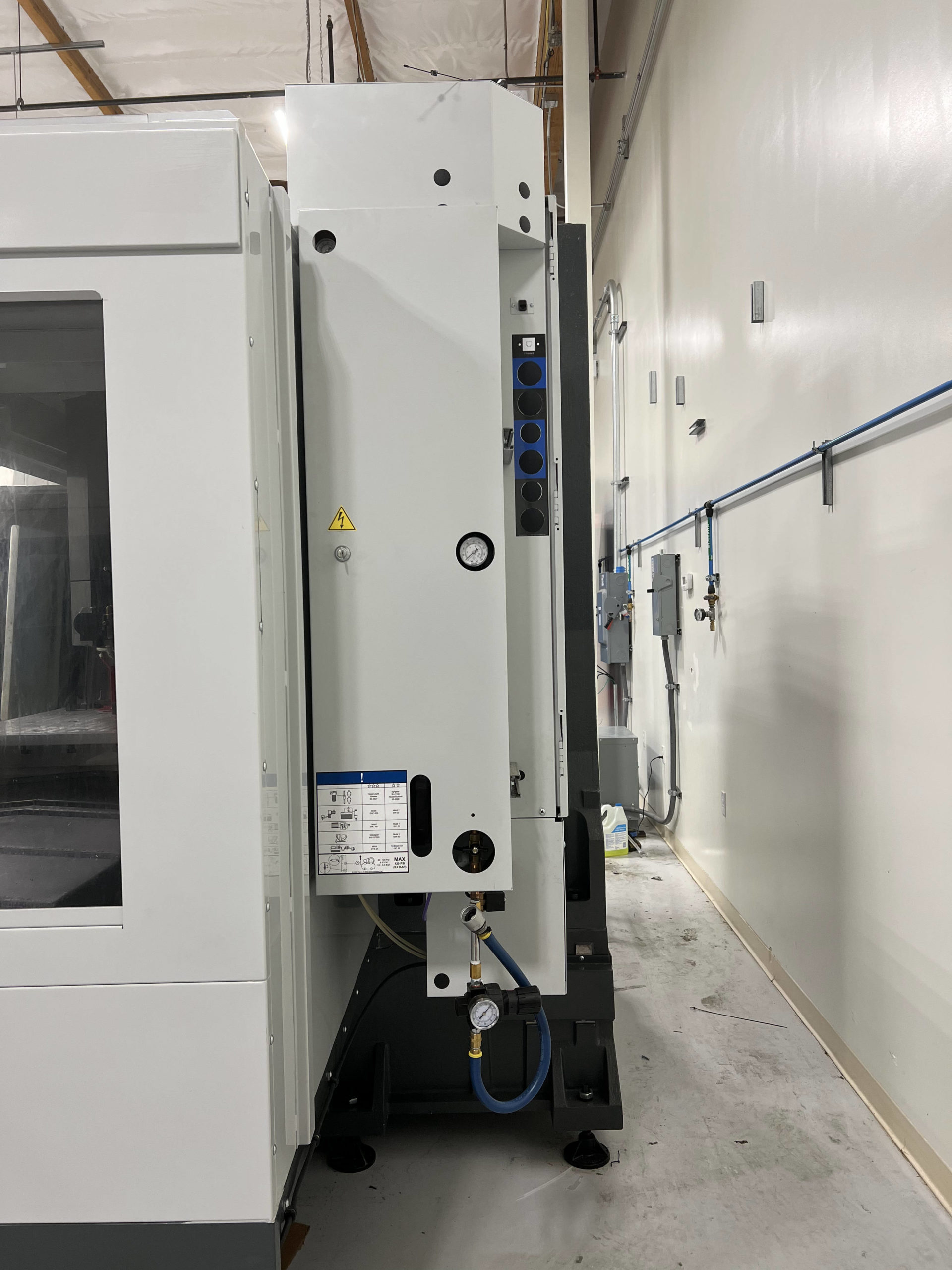 Haas VF-6 VMC, 2021 - Tooling Included, Fixture Plate, Next Gen Control, Chip Auger, Low Hours - Image 6
