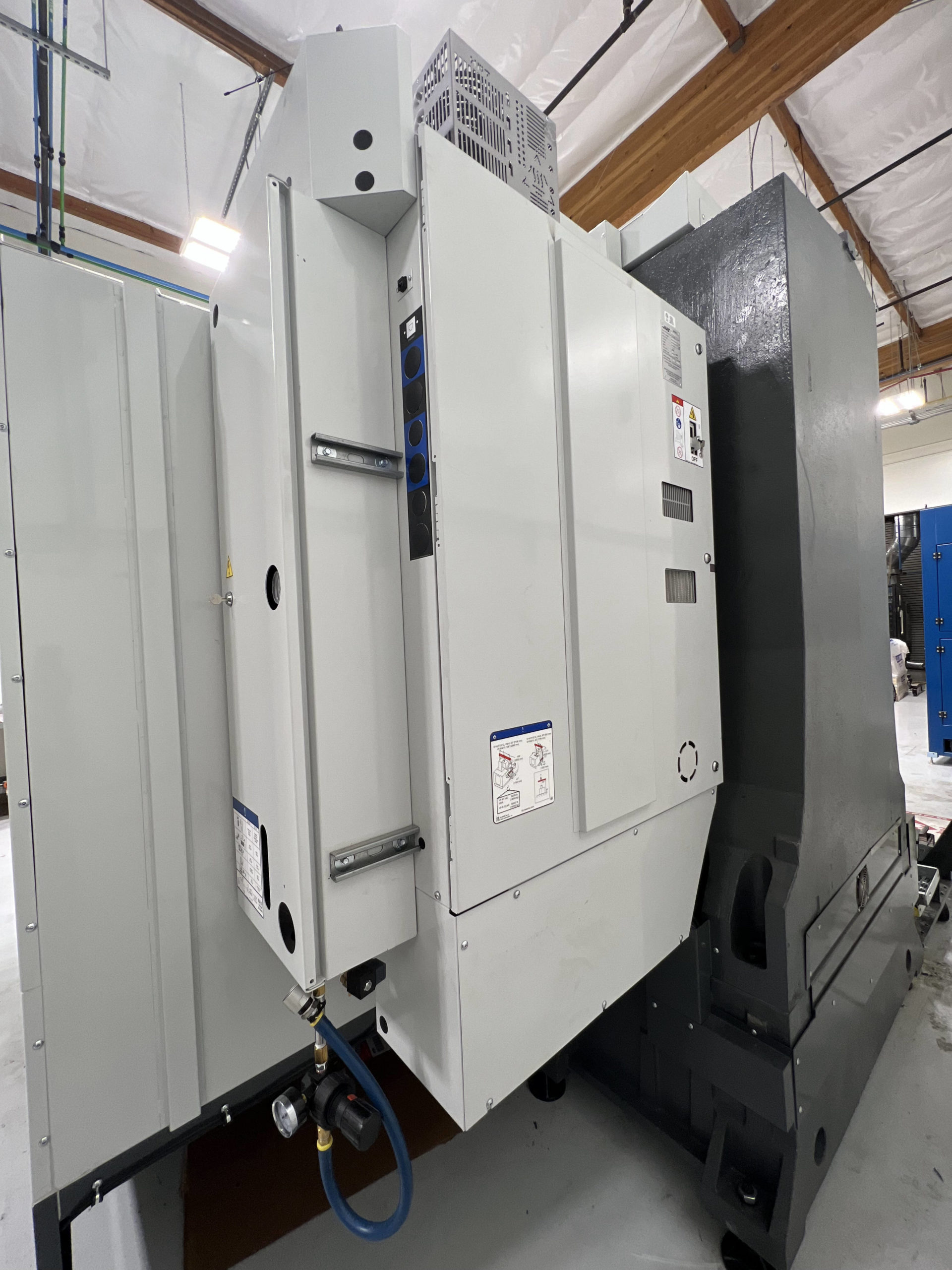 Haas VF-6 VMC, 2021 - Tooling Included, Fixture Plate, Next Gen Control, Chip Auger, Low Hours - Image 9