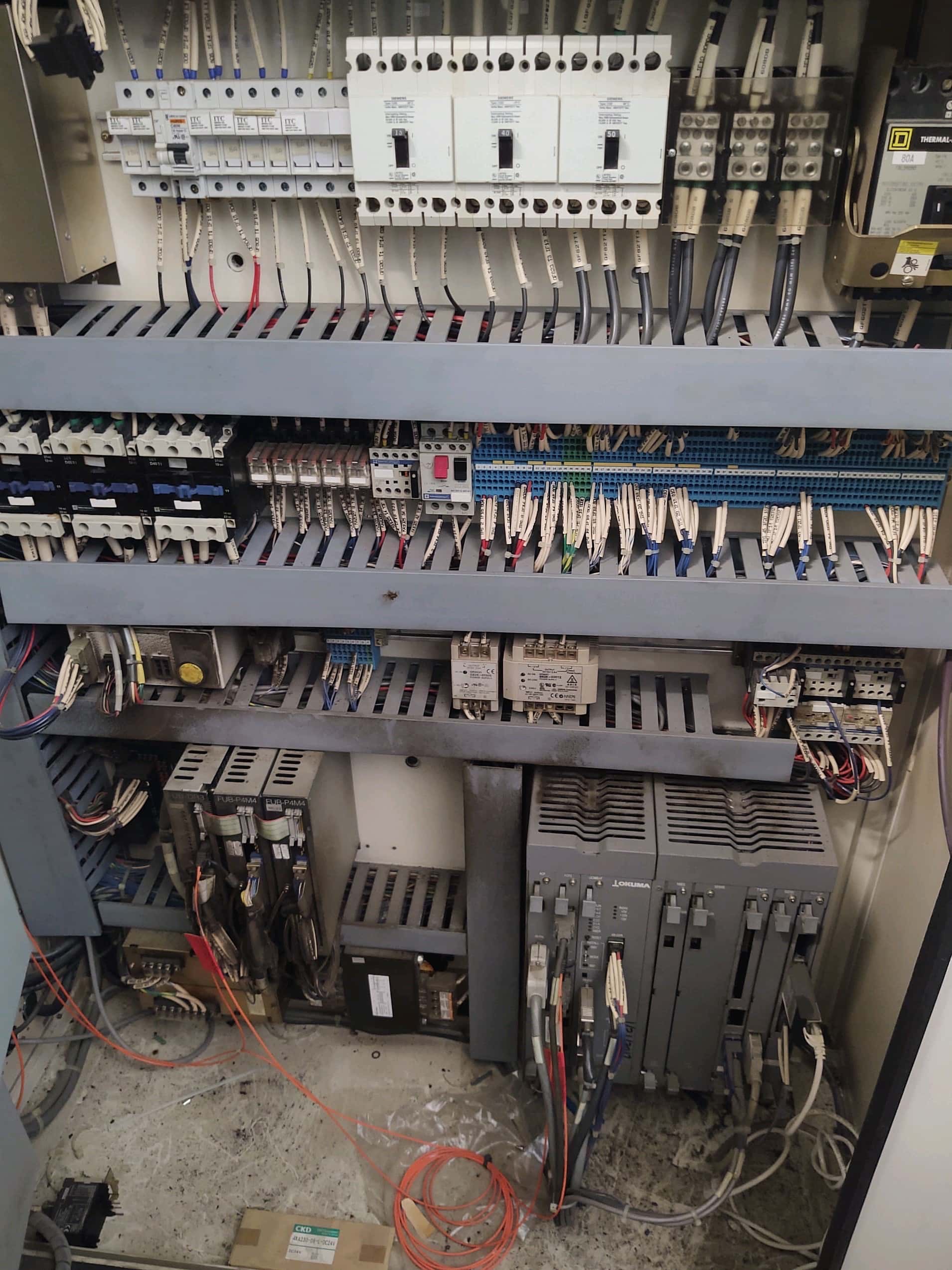 Okuma Crown MC-V4018 CNC Vertical Machining Center - 2005 - Image 7