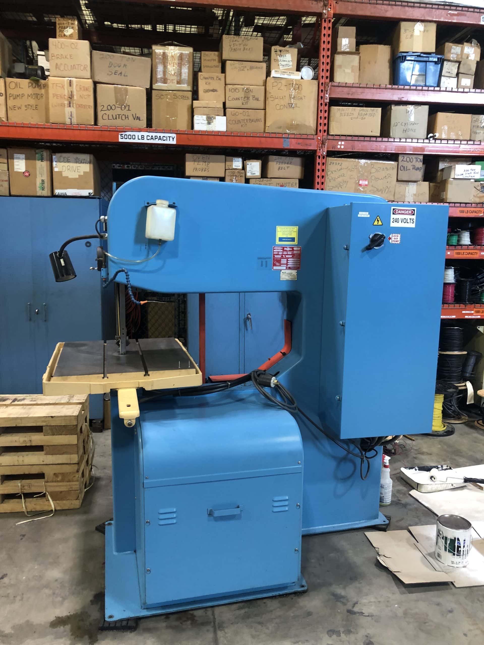 36" x 12" DoAll 3612-2H Vertical Band Saw - Image 3