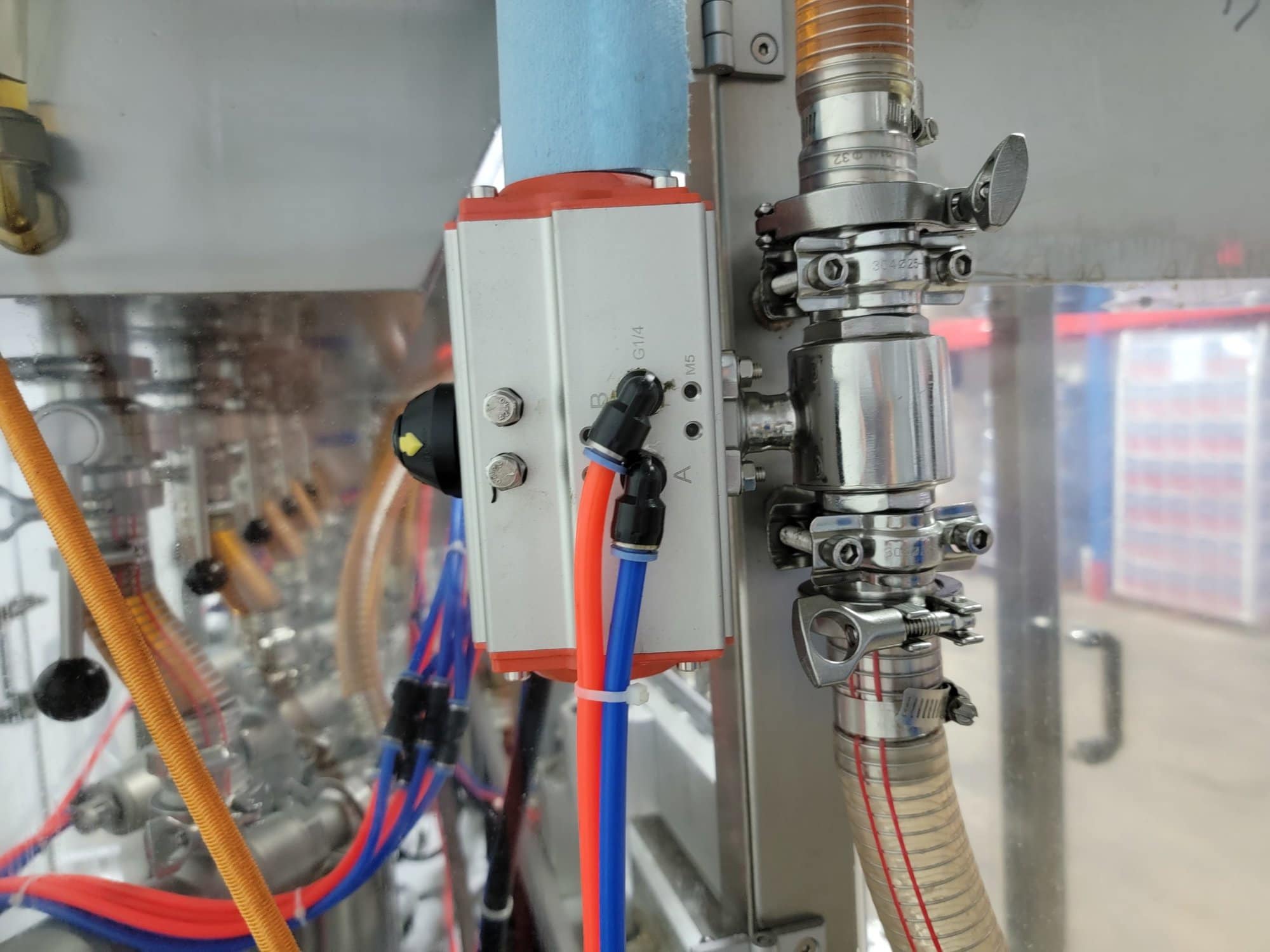 Haizhou Automatic Six Head Liquid / Paste Filling Machine, 2020 - Image 9