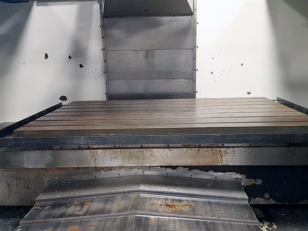 Haas VF-8 VMC, 1996- USB Upgrade, 4th Axis Wired, Tooling - Image 3