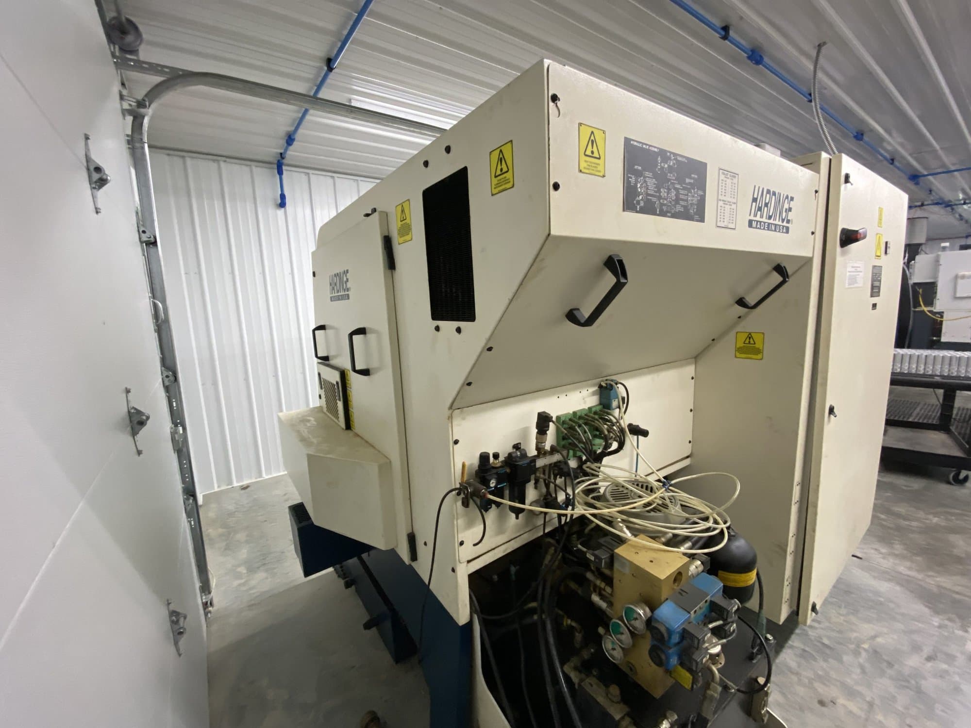 Hardinge Quest 6/42 CNC Lathe, 2003- BOSS Bar Feeder, Tailstock - Image 6