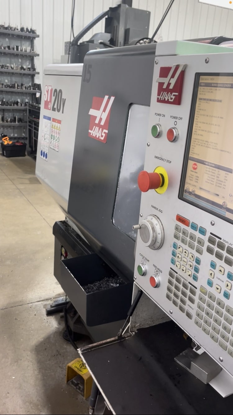 Haas ST-20Y CNC Lathe, 2018 - Live Tooling, Y-Axis, Parts Catcher, Presetter, Tailstock, HPC - Image 2