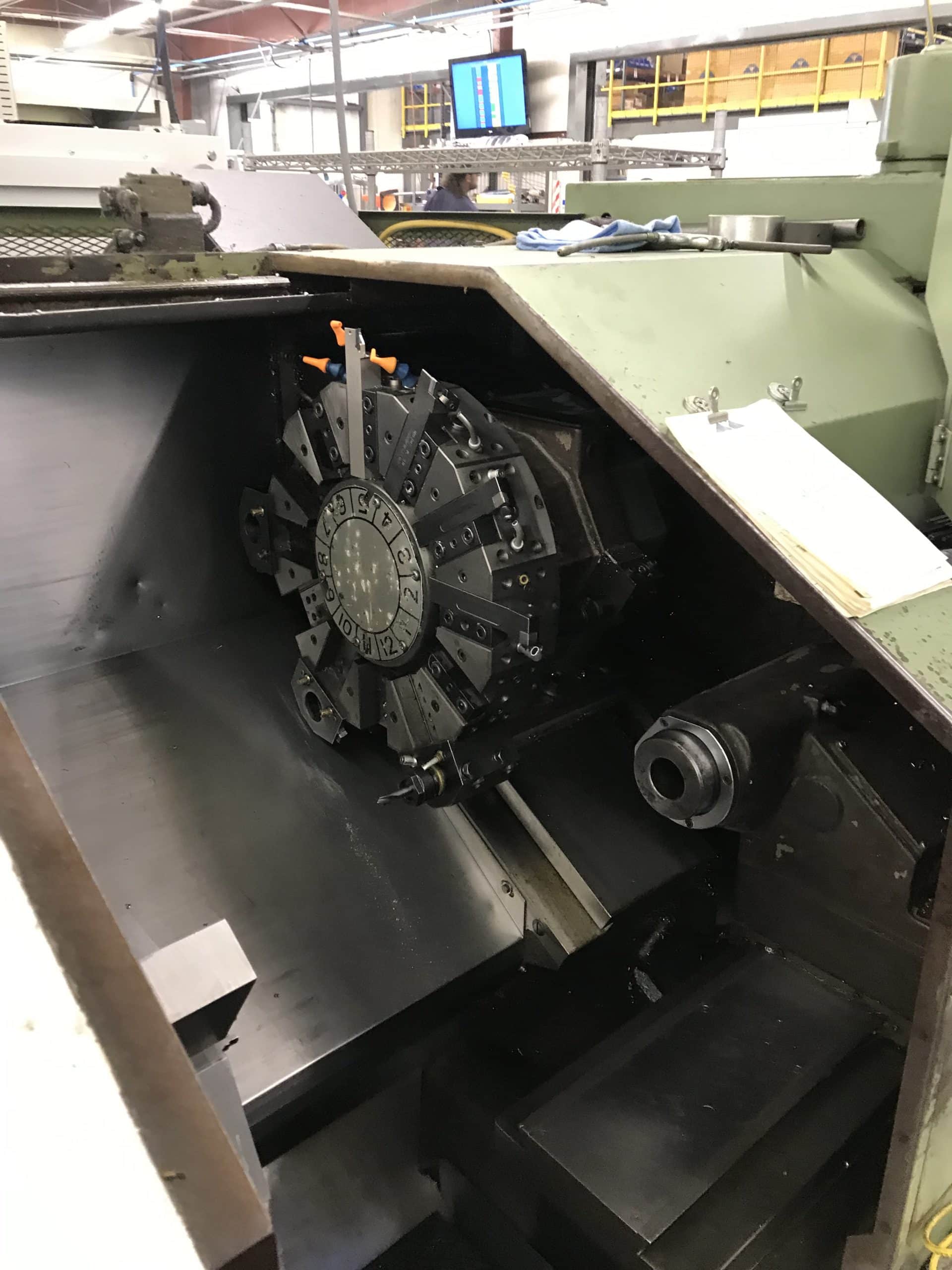 Okuma LB15 CNC Lathe, 1985 - Tailstock - Image 3