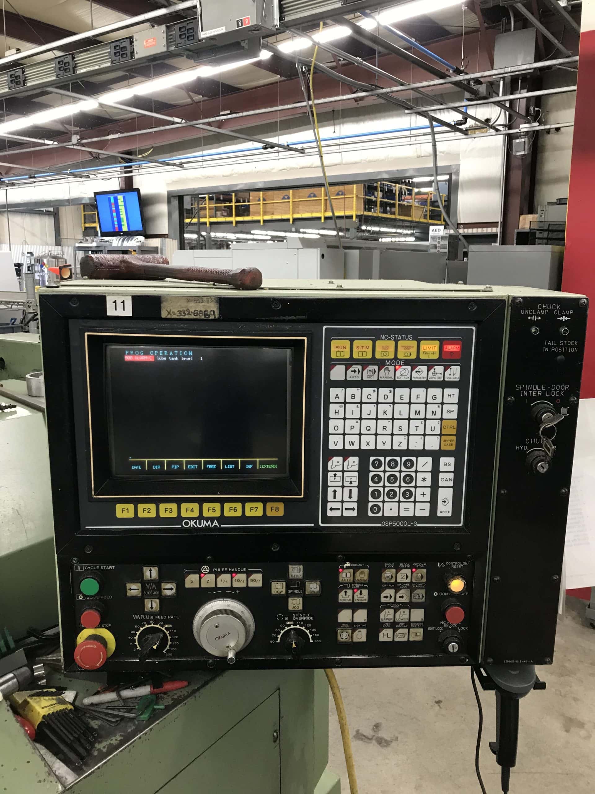 Okuma LB15 CNC Lathe, 1985 - Tailstock - Image 2