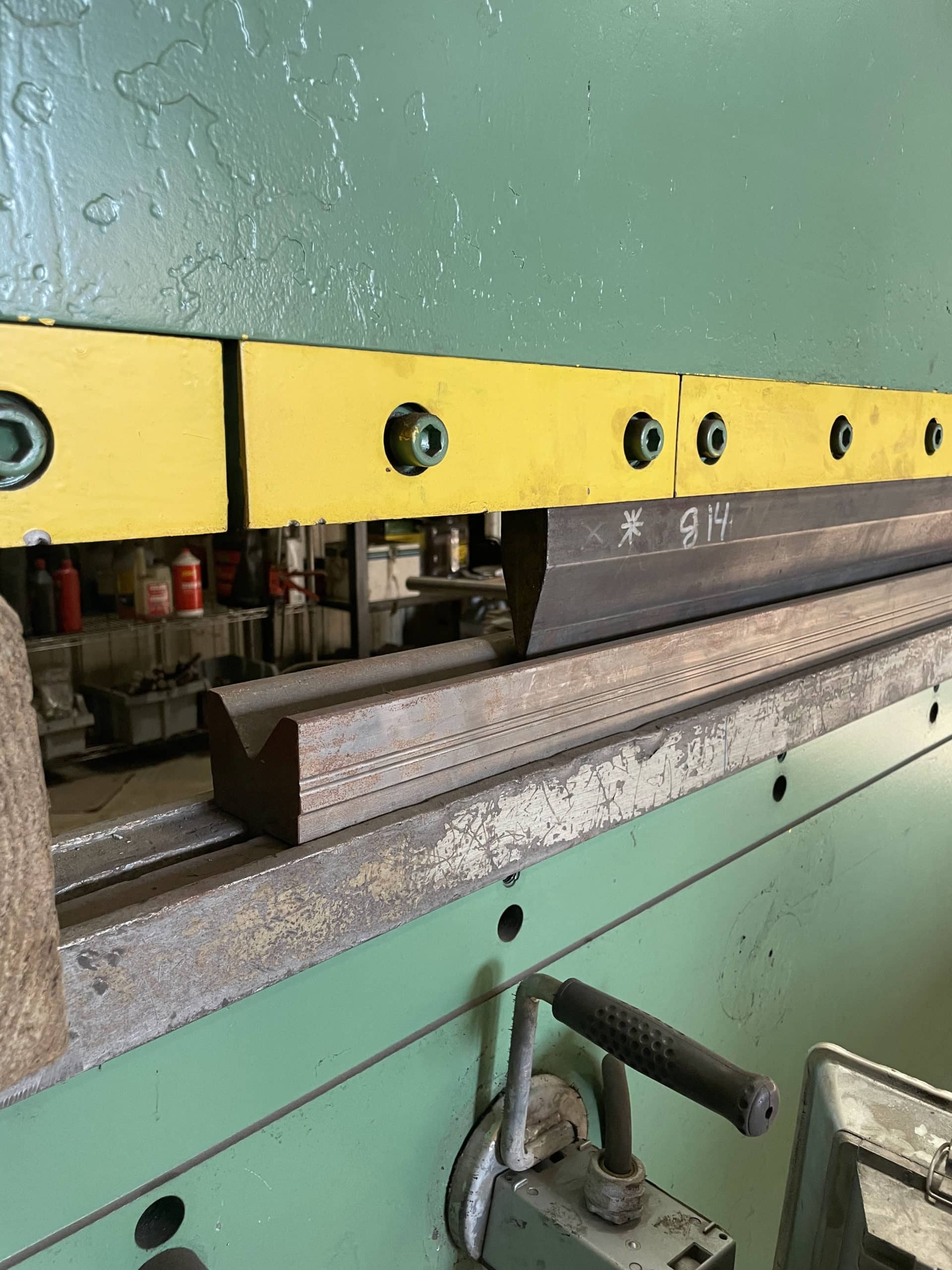 90 Ton x 10' Pacific J90 Press Brake, Clean Machine - Image 4