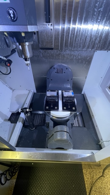 Haas UMC-500SS 5 Axis UMC, 2020 - WIPS, TSC, Hi Pressure Coolant, Thru Tool Air, Under Power - Image 4