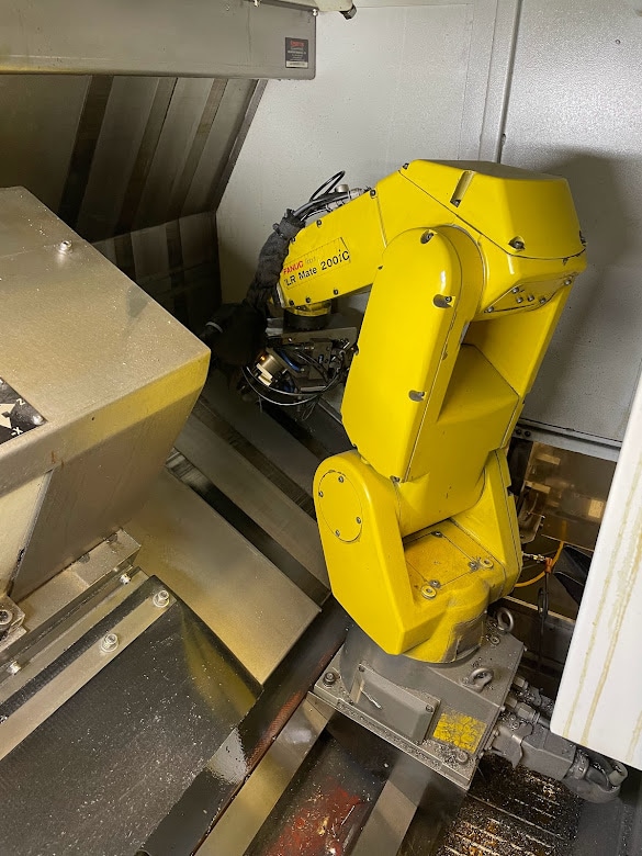 Feeler FTC-150 CNC Lathe, 2011- Fanuc Robot Loader, Chip Conveyor - Image 7