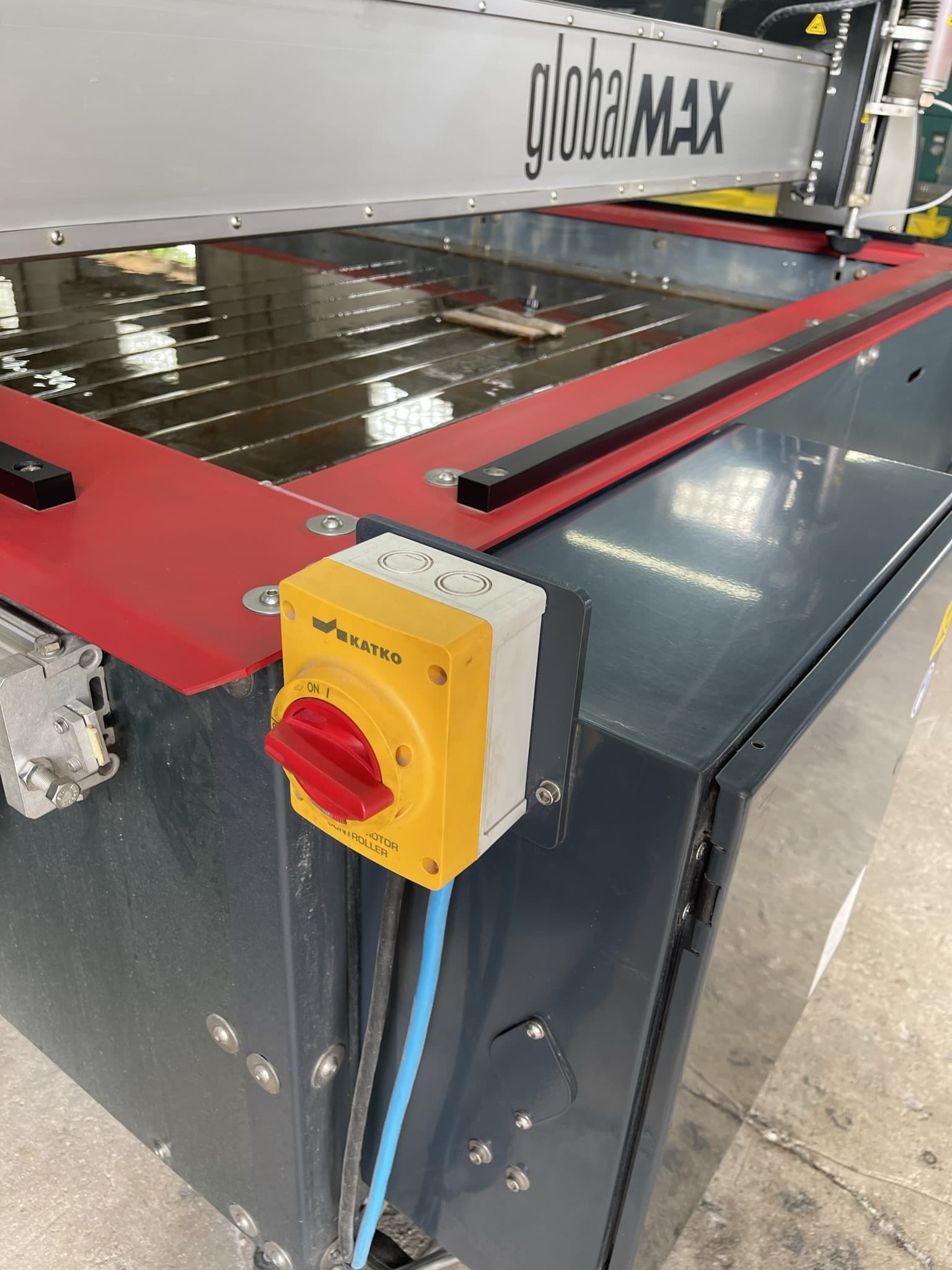 5' x 10' Omax 1530 CNC Waterjet, 2021 - 30,000 PSI , Low Hours - Image 6