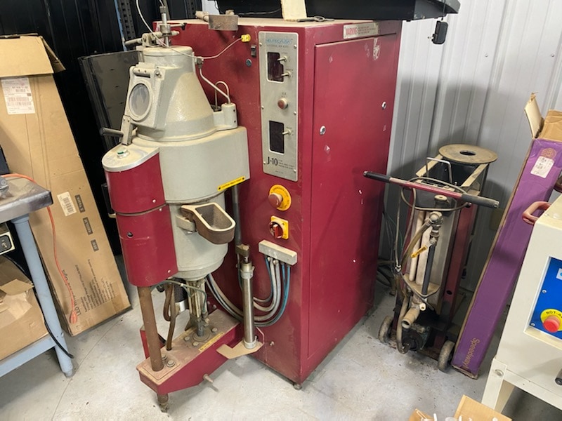 Neutec J-10B Casting Machine