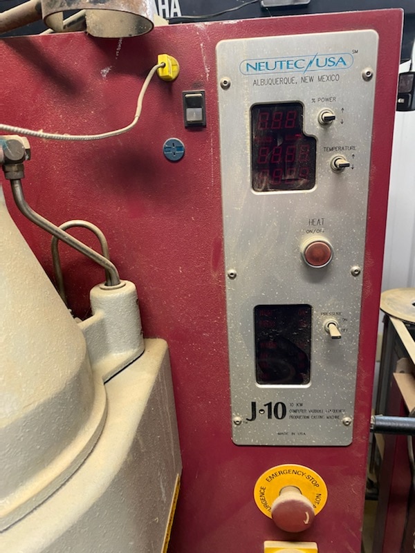 Neutec J-10B Casting Machine - Image 3