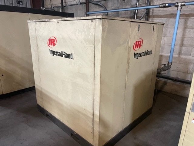 Ingersoll Rand Air Compressor SSR-XF60 275CFM, 2012- 60HP Motor - Image 3