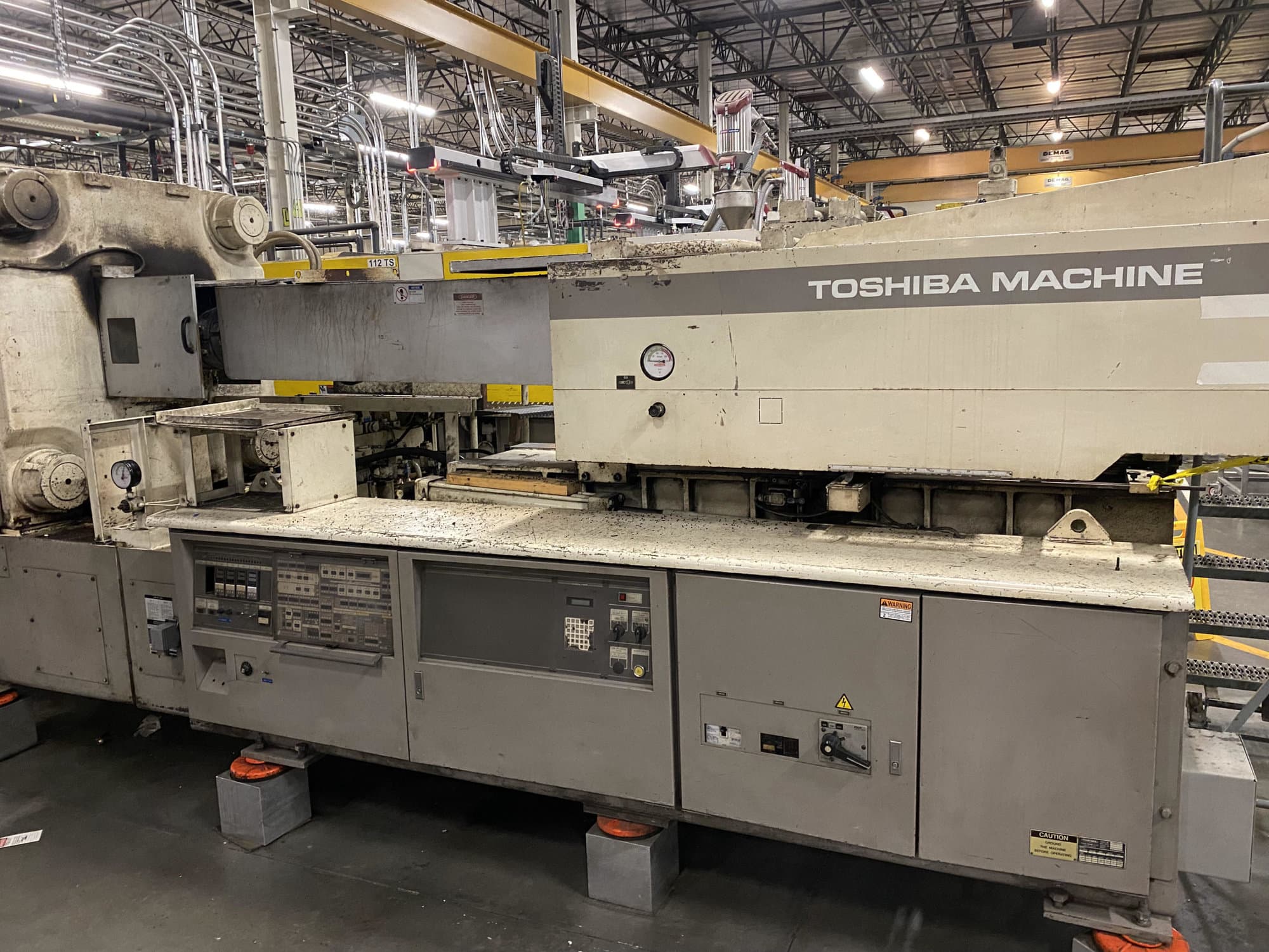720 Ton Toshiba ISF720-SII Injection Molding Machine, 1992