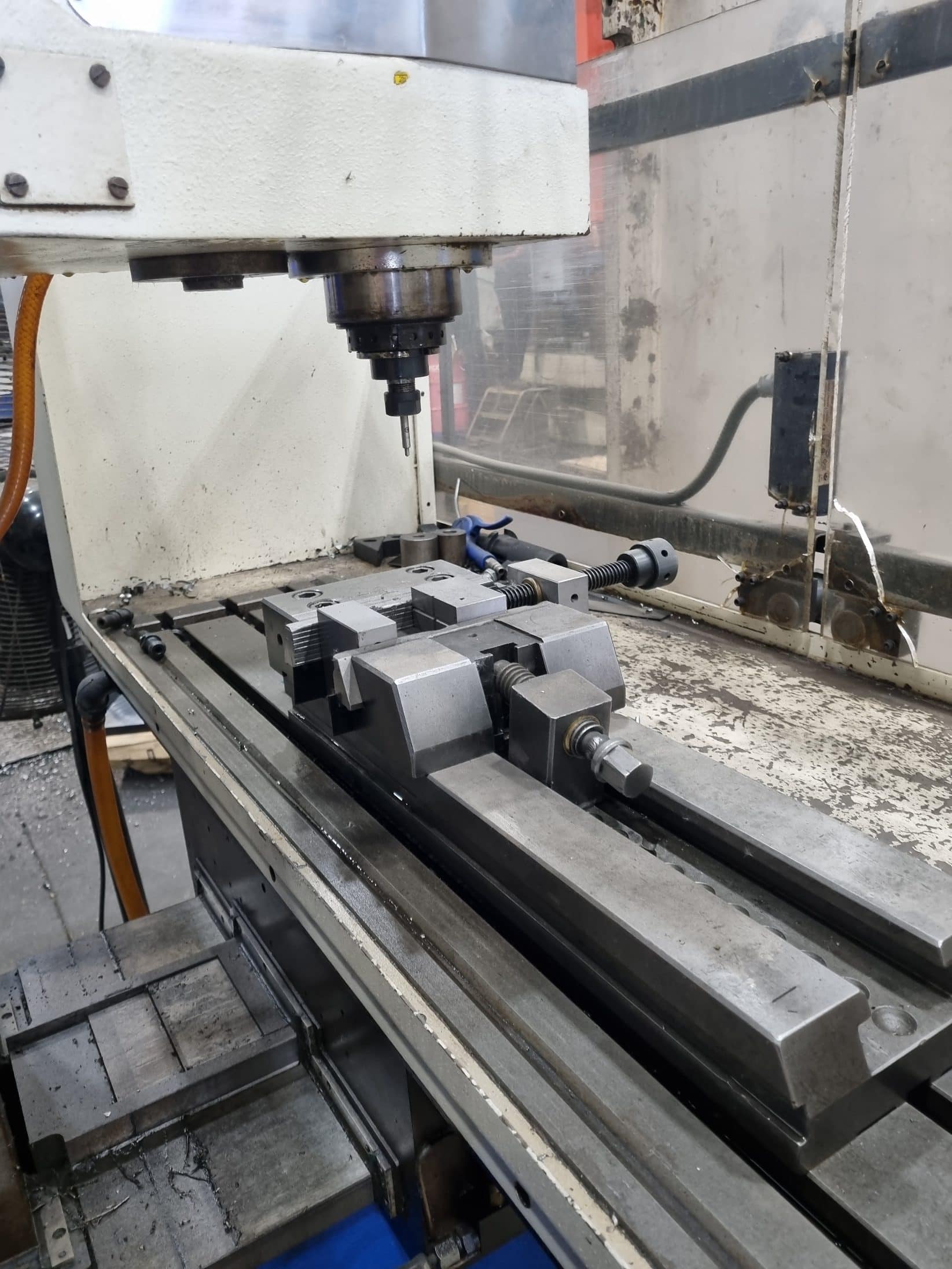TOS FV30 CNC VMC, 1999 - Heidenhain Control, Available Immediately - Image 4