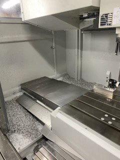 HARDINGE V 1000 CNC VMC 2018 - 4TH AXIS, RENISHAW, 693 CUT HOURS - Image 4