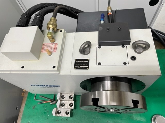 HARDINGE V 1000 CNC VMC 2018 - 4TH AXIS, RENISHAW, 693 CUT HOURS - Image 9