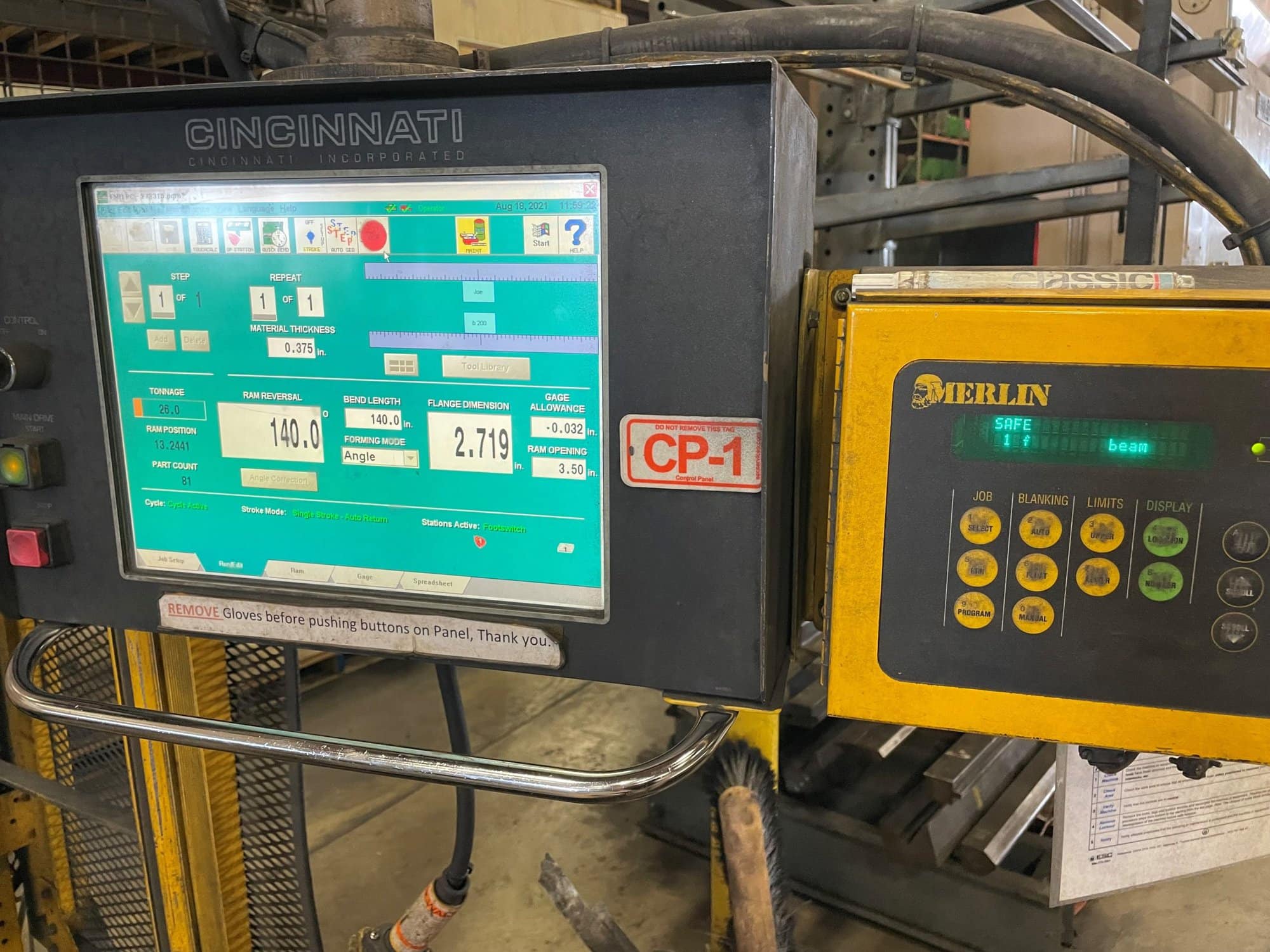 230 Ton x 12' Cincinnati 230CBx10 CNC Press Brake - Updated CNC Control - Image 2