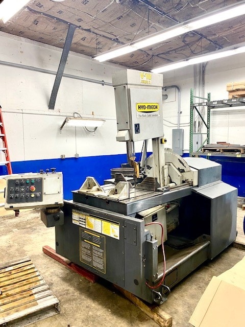 18"x31" Hydmech V-18 Vertical Band Saw, 2006 - Image 4