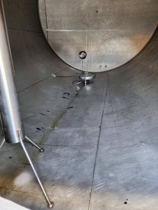 8,000 Gallon SS Horizontal Insulated Tank - Image 10