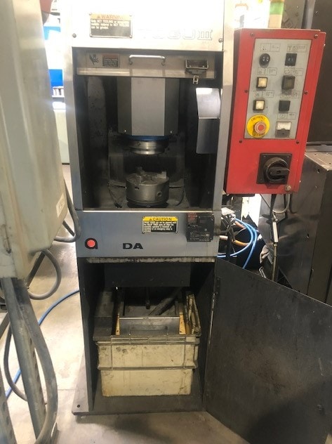 Amada TOGU III Automatic Grinder, 2002 - Image 2
