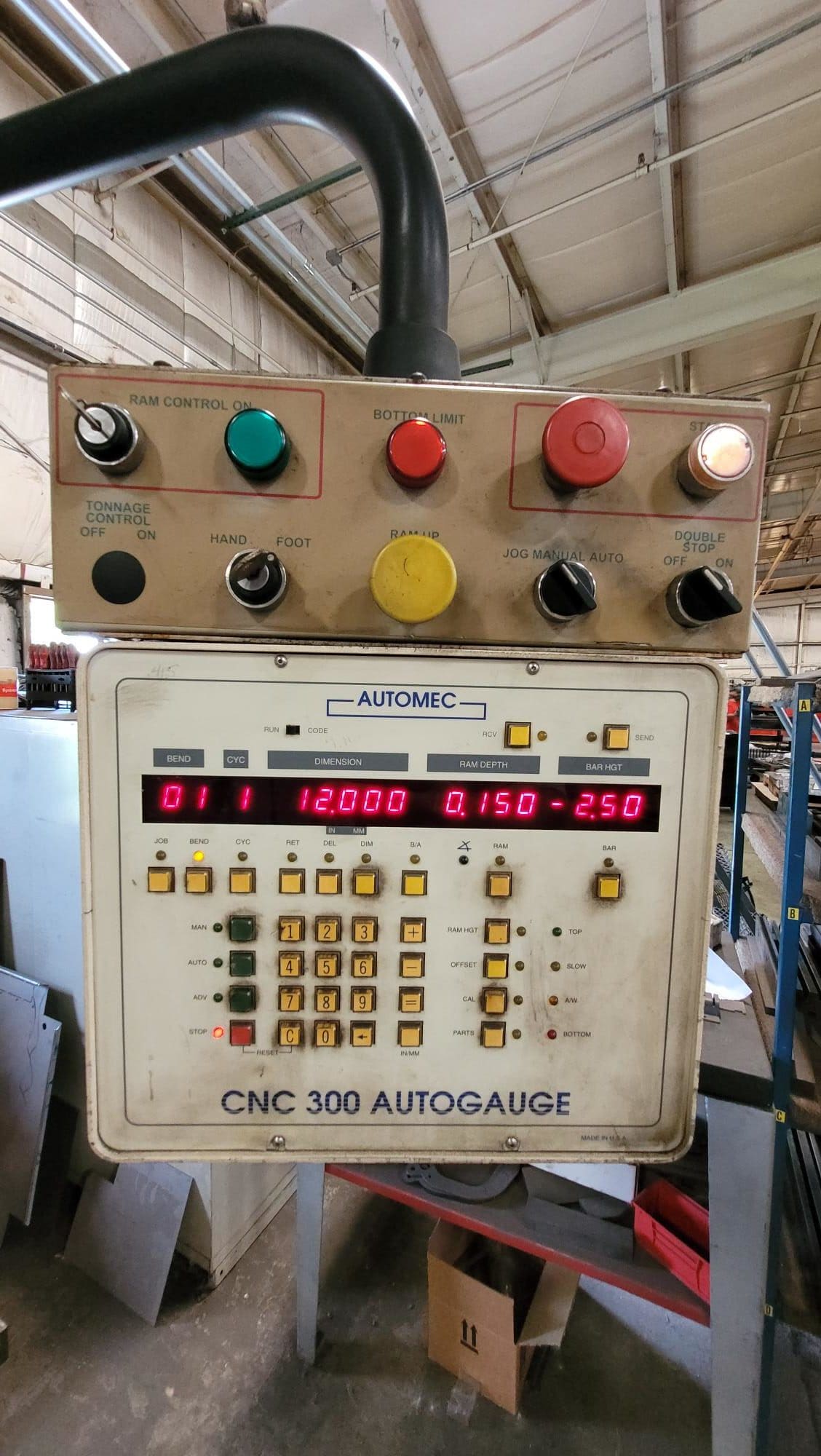 70 Ton x 8' Premier 870 CNC Press Brake, 2000- Automec CNC 300 2-Axis Backgauge - Image 3