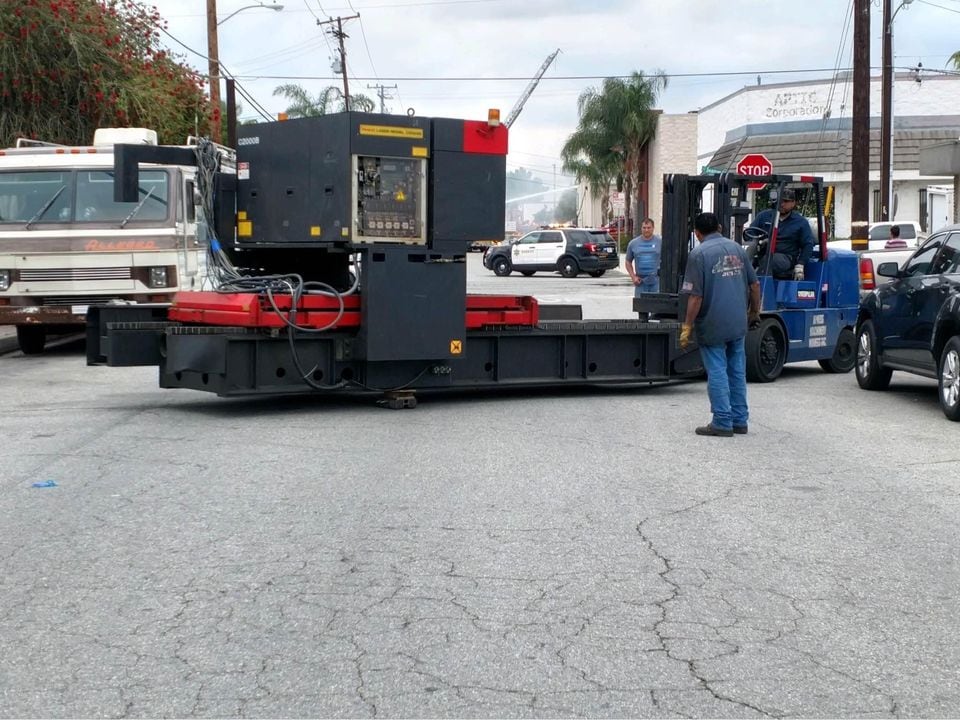 3000 Watt Amada LCV 2412 Beta II CO2 Laser, 1994 - Image 2