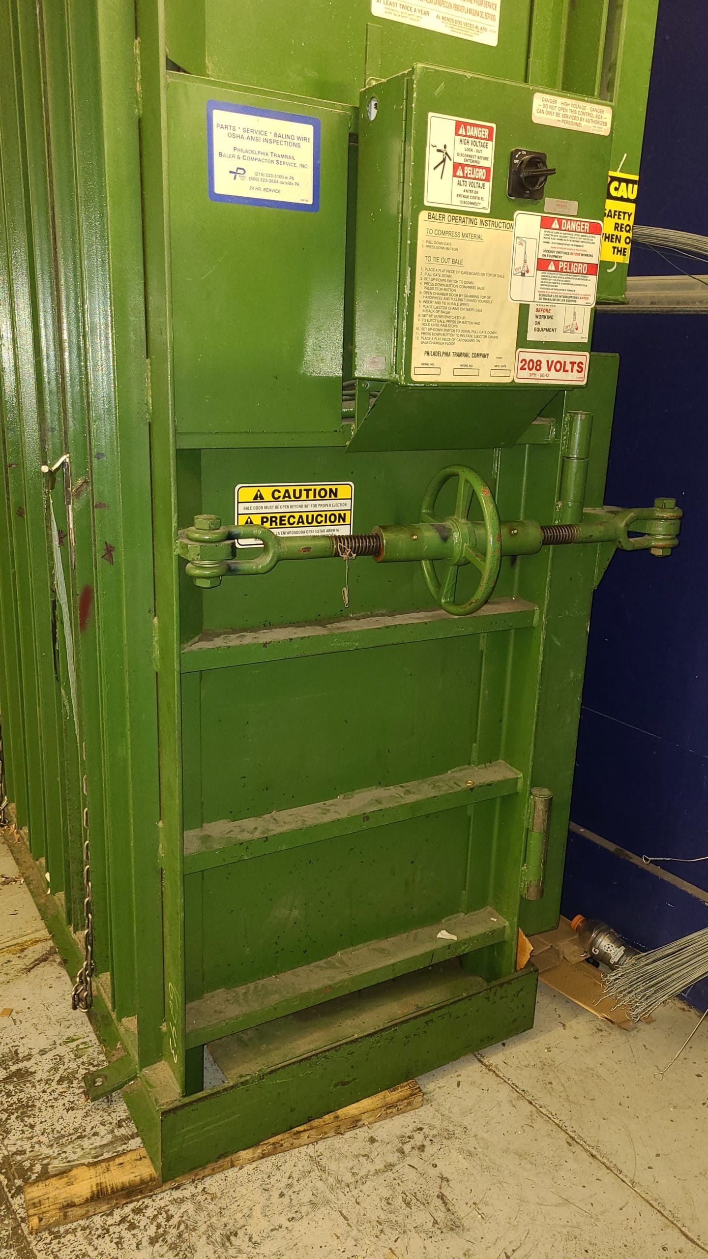 Philadelphia Tramrail Cardboard Vertical Baler, 1996- 30"x 48" Chamber - Image 5