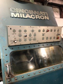 Cincinnati Milacron MO 15C Cinturn Chucker Lathe, 1976 - Vickers Acramatic 2100 CNC Control, Video Available - Image 4