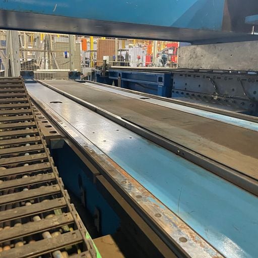 33 Ton Finn-Power SB6 Shear Brilliance Punching & Shearing Machine, 2004 - Image 11