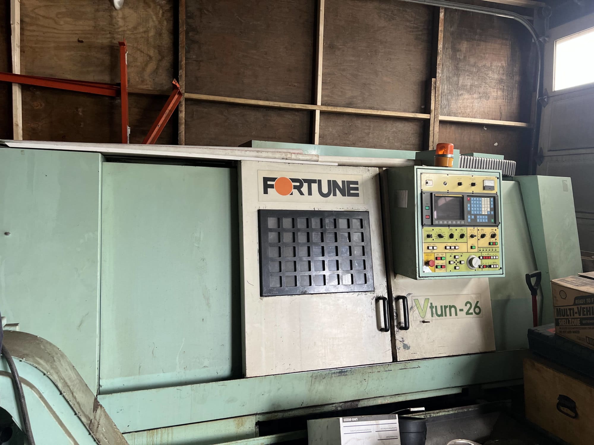 Fortune VTURN 26 CNC Lathe, 1998 - Tailstock, Faunc Control