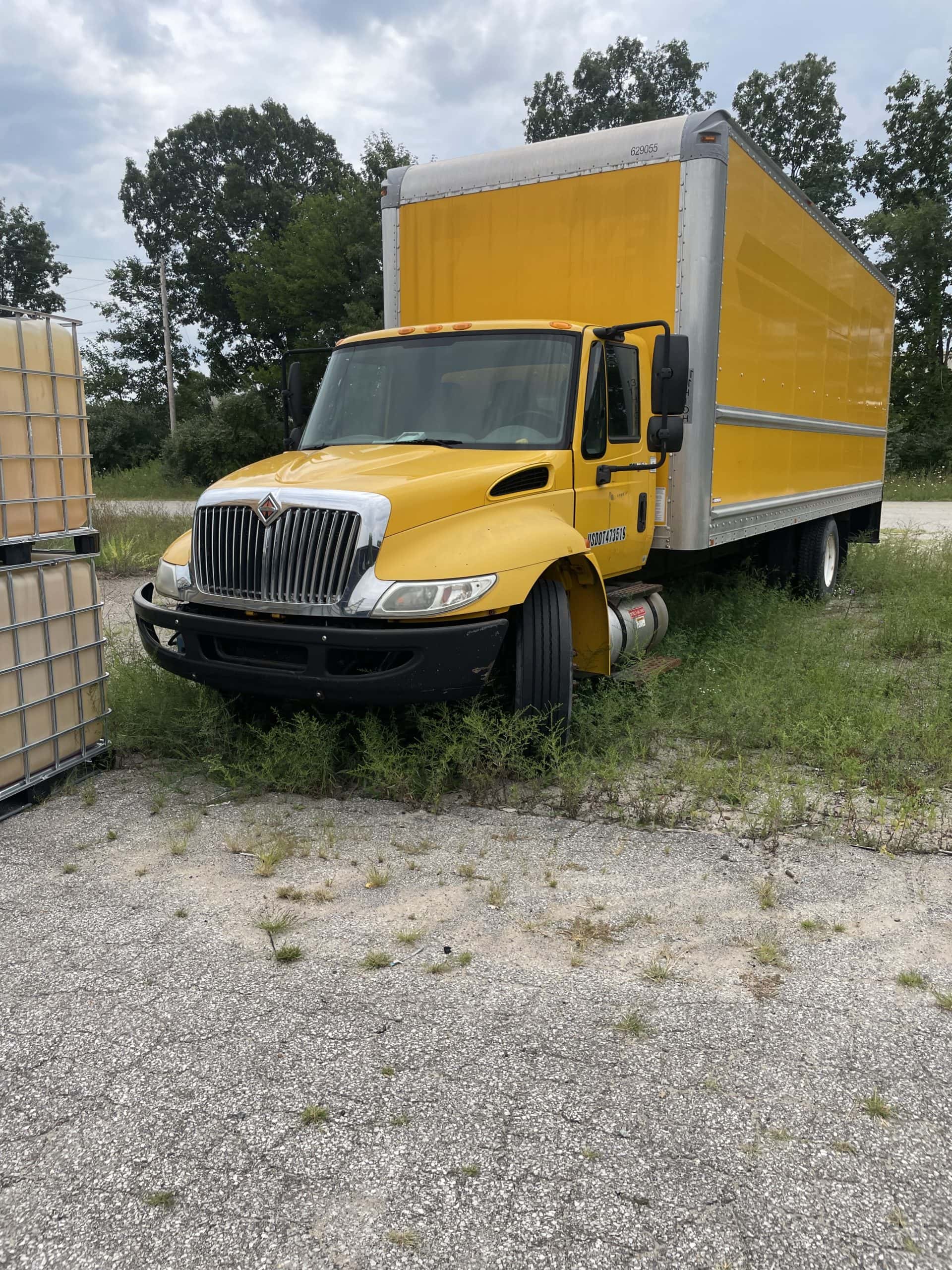 2013 International 4300 SBA 4X2 Box Truck