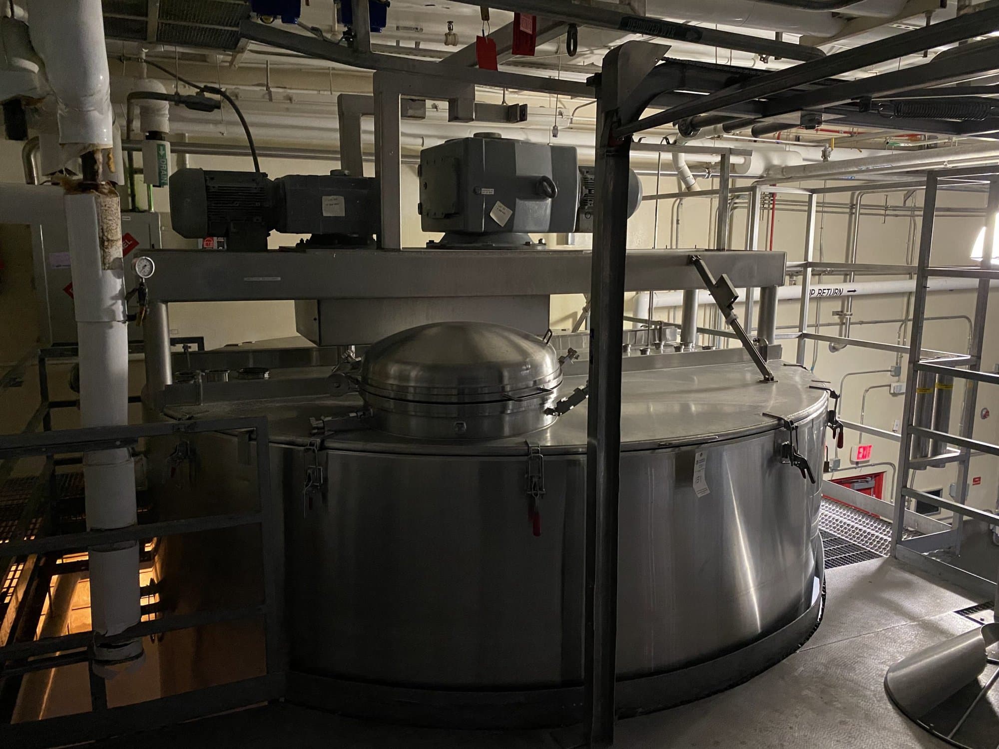 6,000 GALLON DCI MIXER KETTLE - Image 13