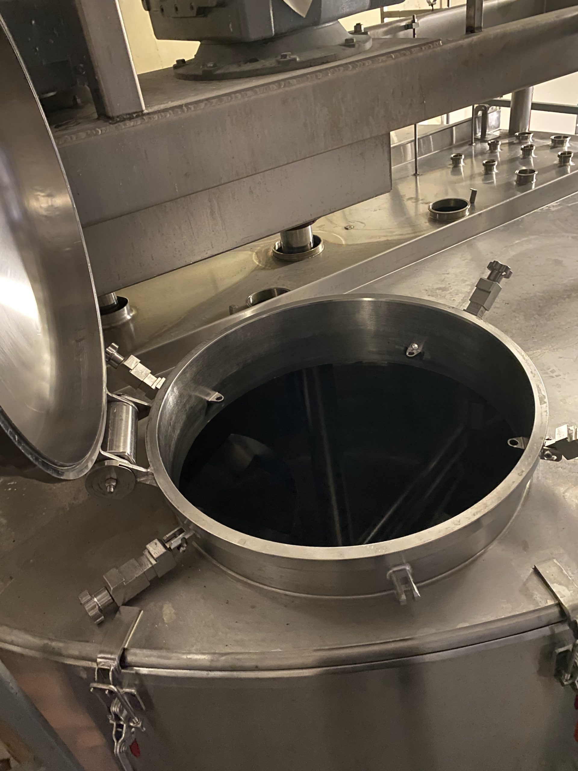 6,000 GALLON DCI MIXER KETTLE - Image 11