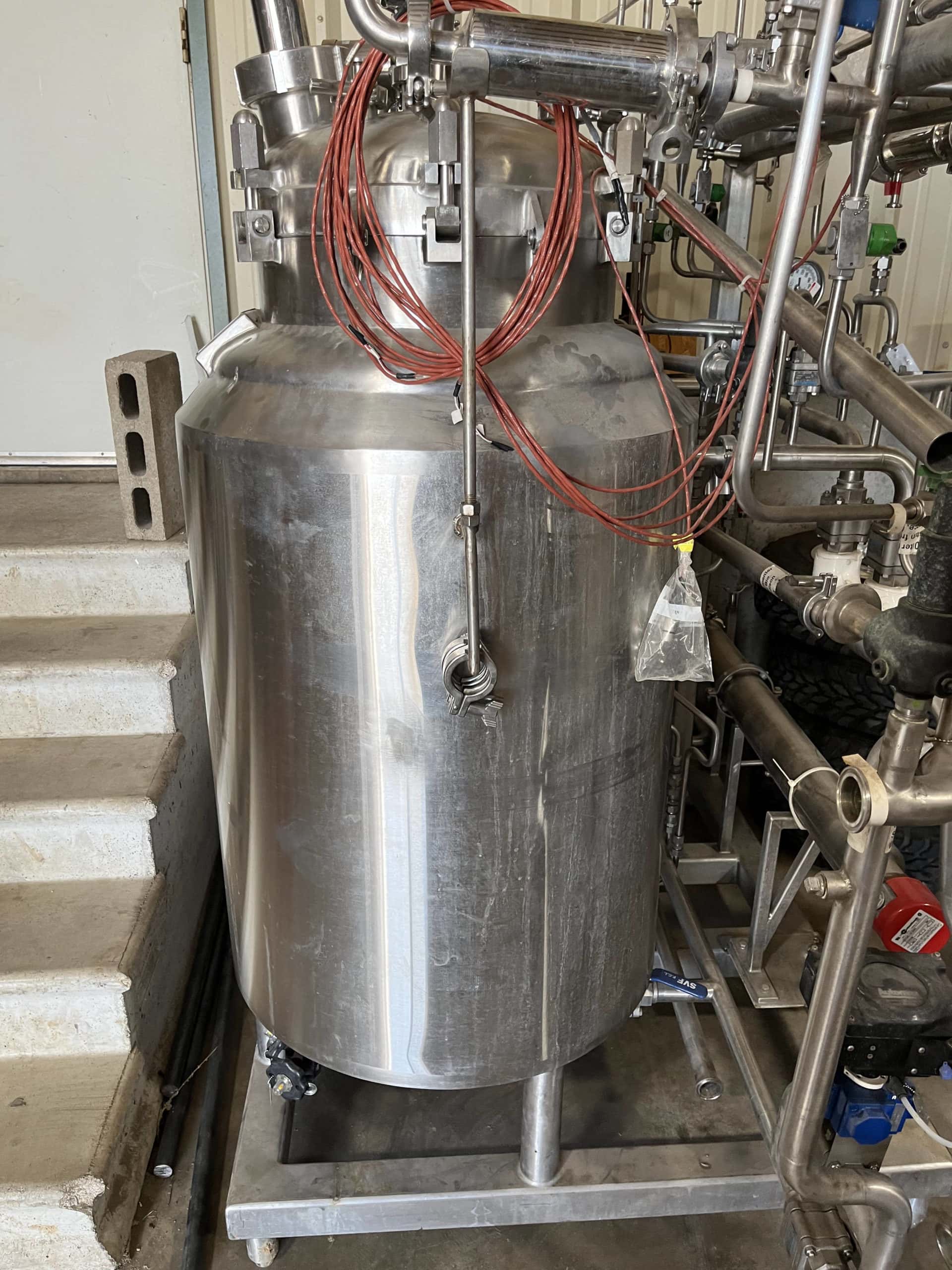 (x2) 80 Gallon Jacketed Vertical Stainless Steel Tank w/ Agitation, 1997 - Image 2