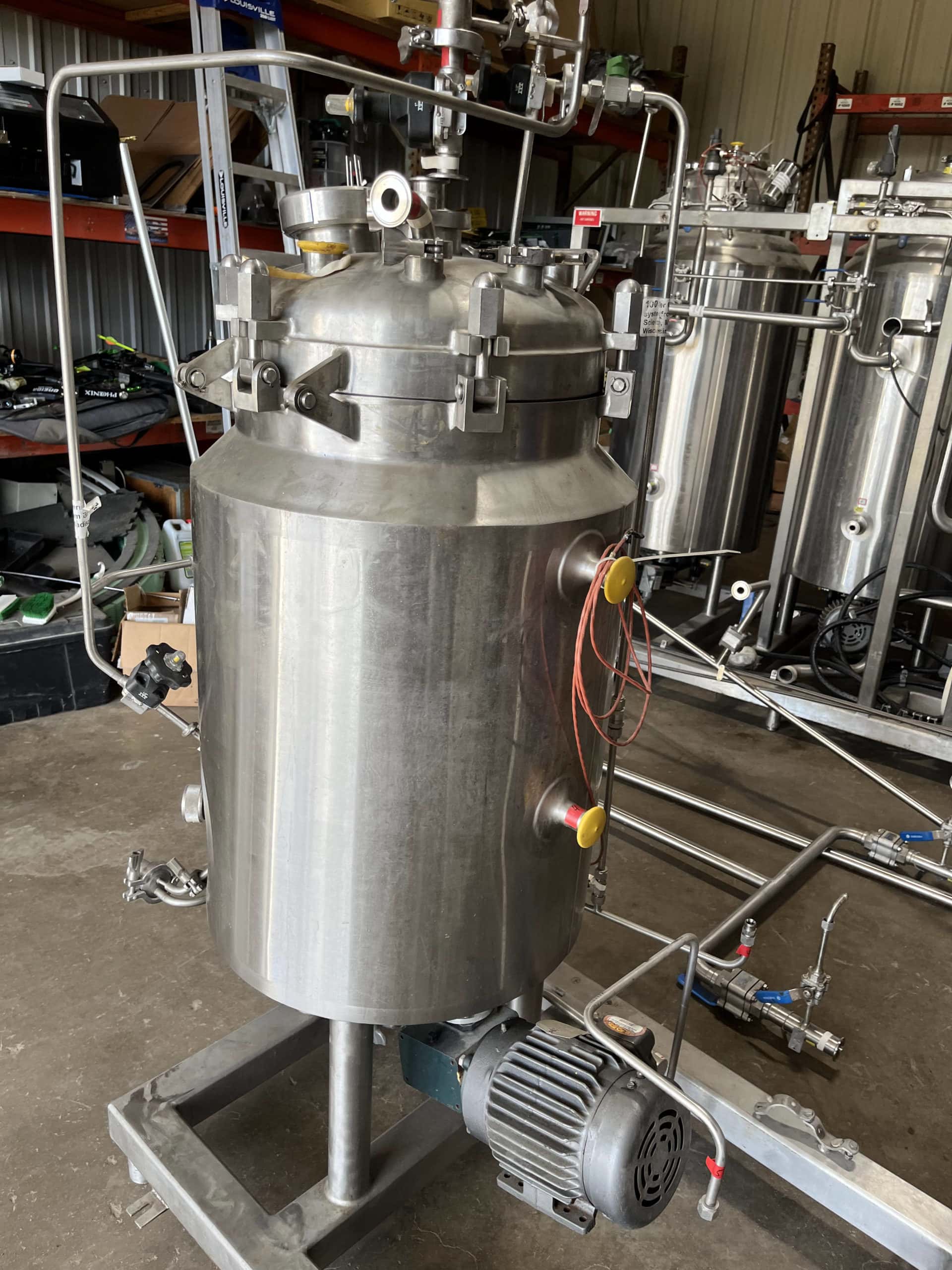 35 Gallon Jacketed Stainless Steel Vertical Tank w/ Agitation, 1997 - Image 3