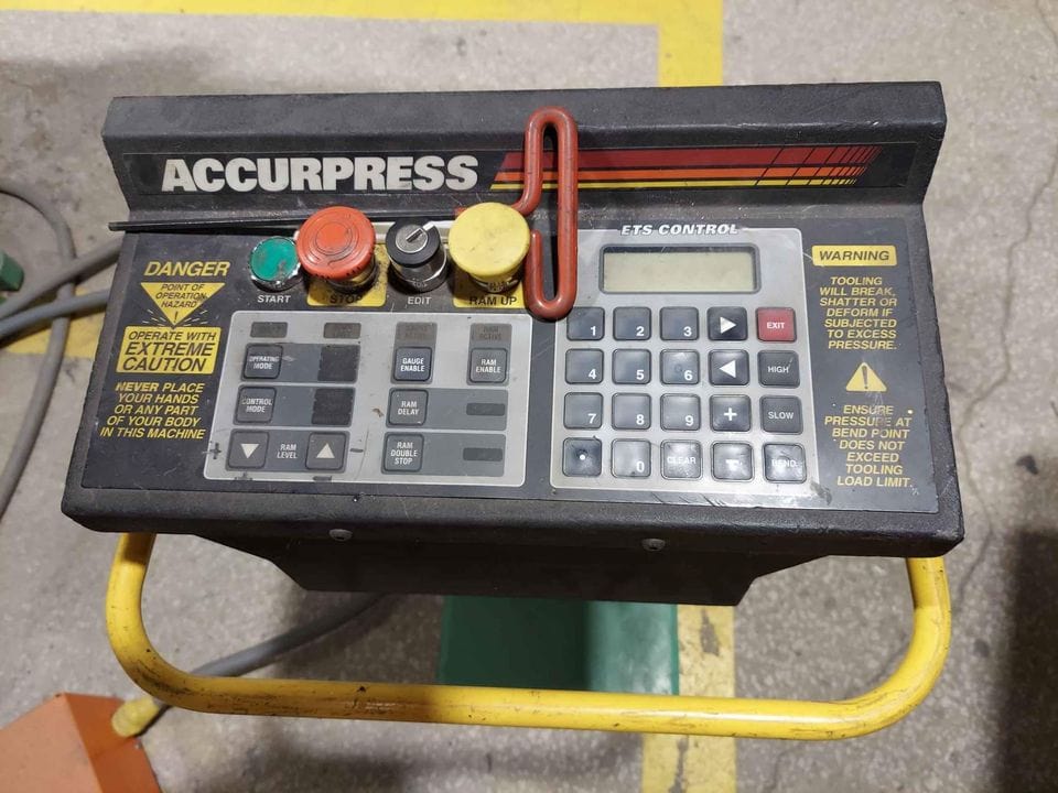 100 Ton X 12’ Accurpress 710012 Cnc Press Brake-2009, Ets Control, Tooling Included, Very Lightly Used - Image 2