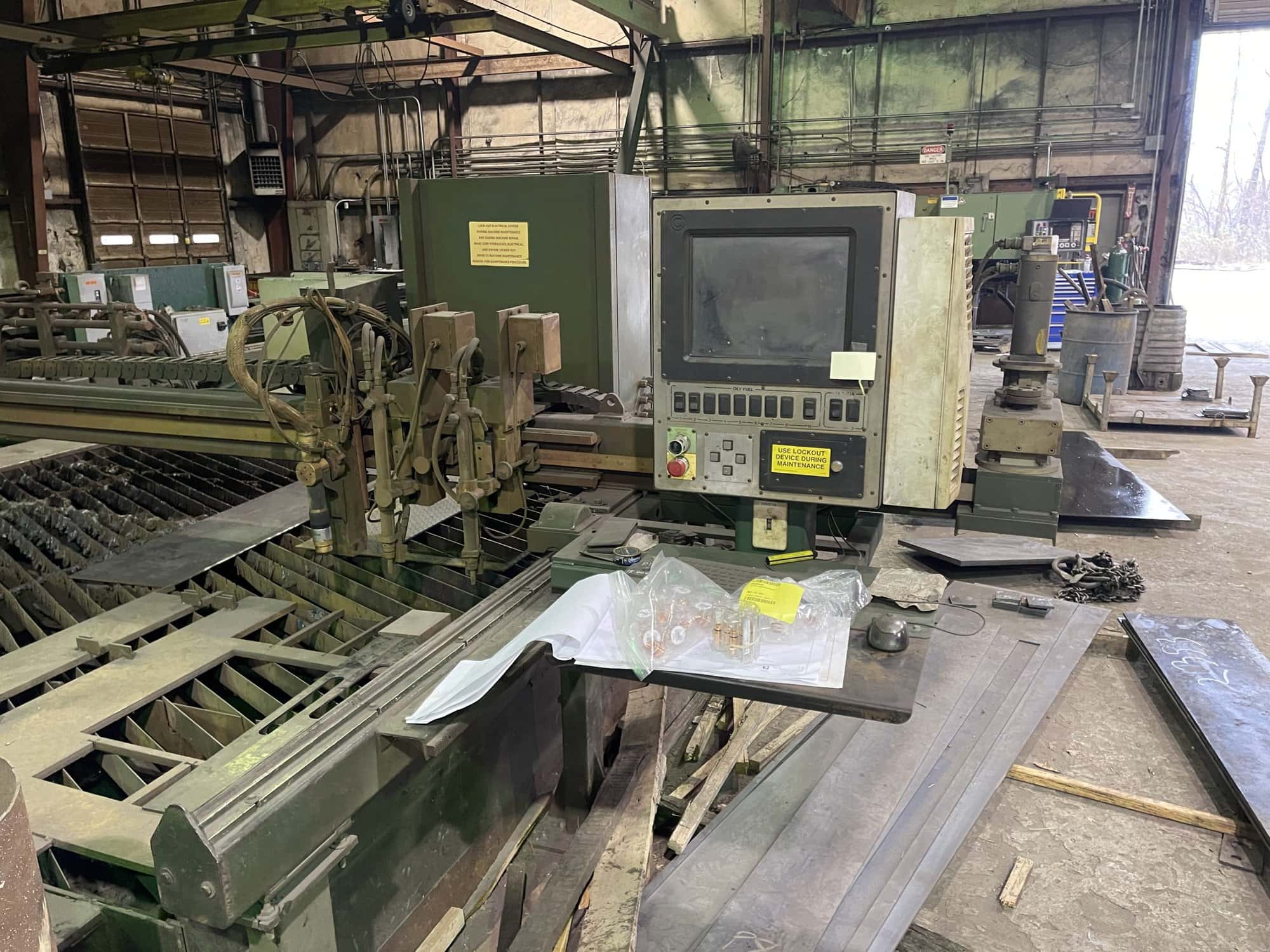 11' x 30' Controlled Automation BTL-1432XPUG CNC Plasma, 1995 with 2014 HPR 260HD