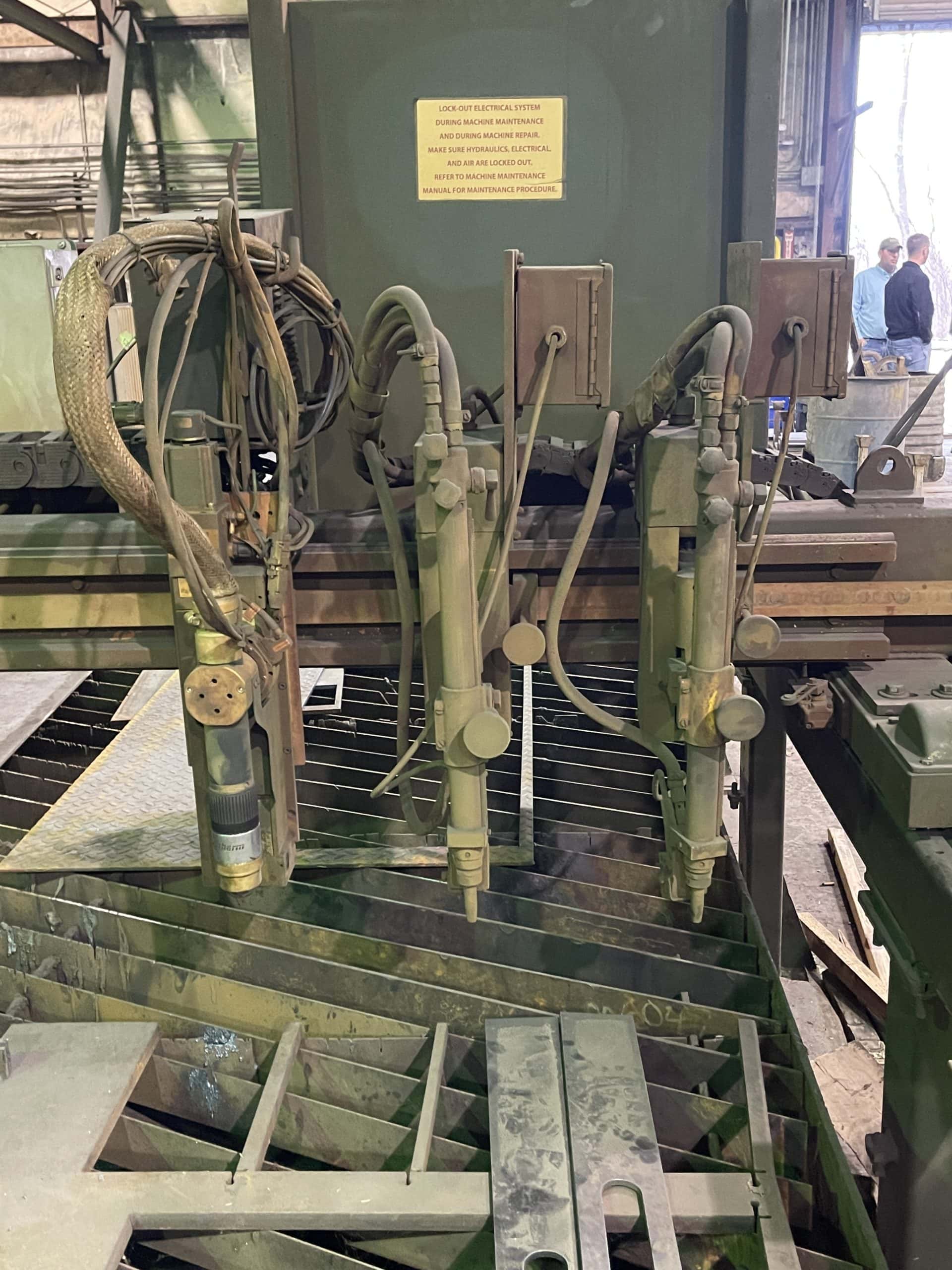 11' x 30' Controlled Automation BTL-1432XPUG CNC Plasma, 1995 with 2014 HPR 260HD - Image 2