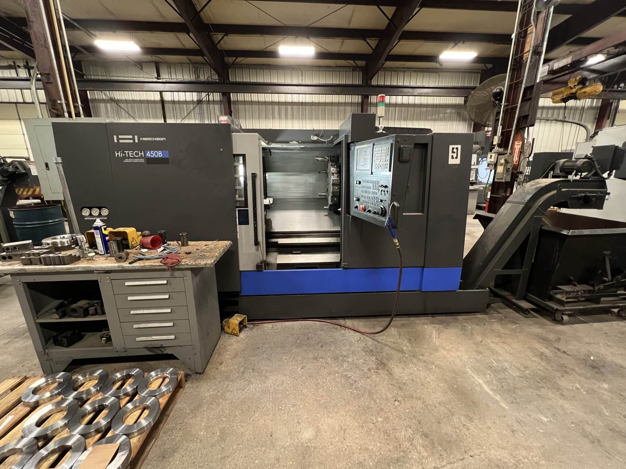 Hwacheon Hi Tech 450B CNC Lathe, 2013- Fanuc Control, Chip Conveyor - Image 2