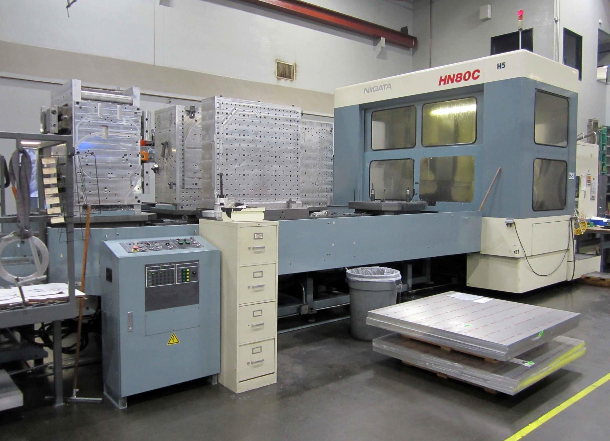Niigata HN80C 1000mm HMC, 1994- 6 Pallet Pool, Full 4th, 119 ATC, TSC, Fanuc - Image 11