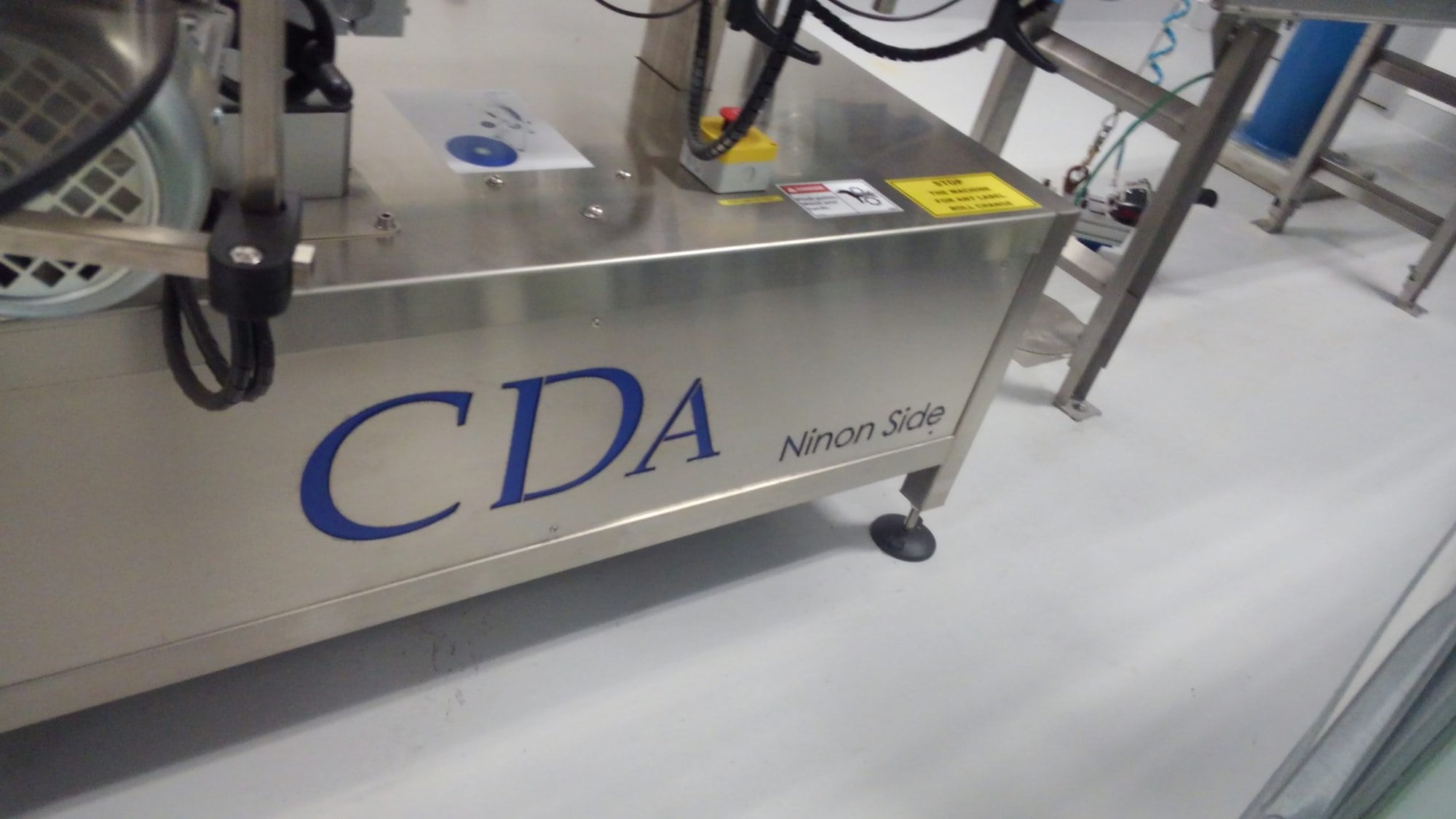 Oden ANW1-25-ID Liquid Packaging Line, 2019 - W/ Filler, Capper, and Labeler- *LATE MODEL, 5 HOURS RUNTIME* - Image 8