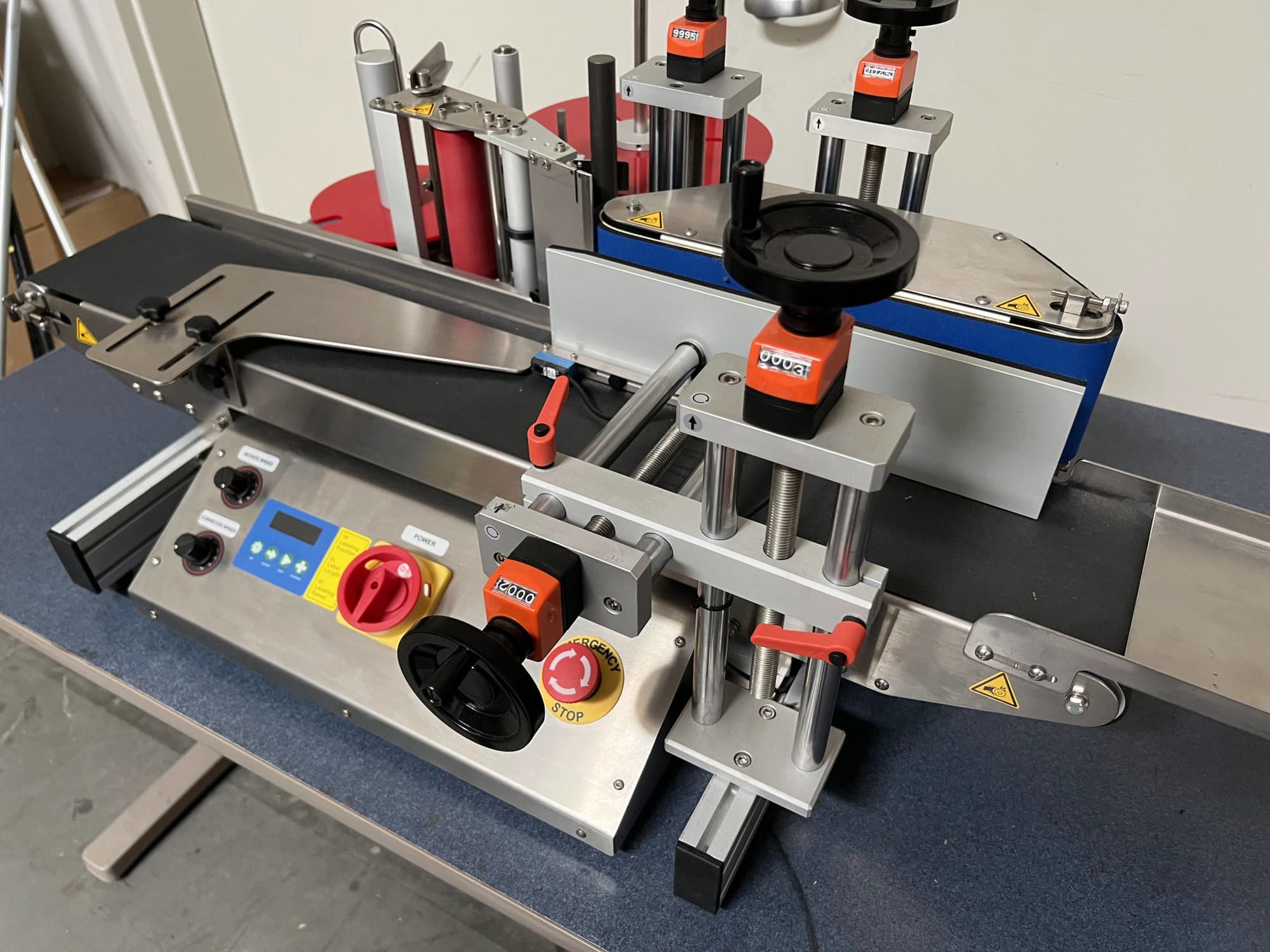 Cleveland CENLR100 Tabletop Round Bottle Labeler, 2019 - Image 4