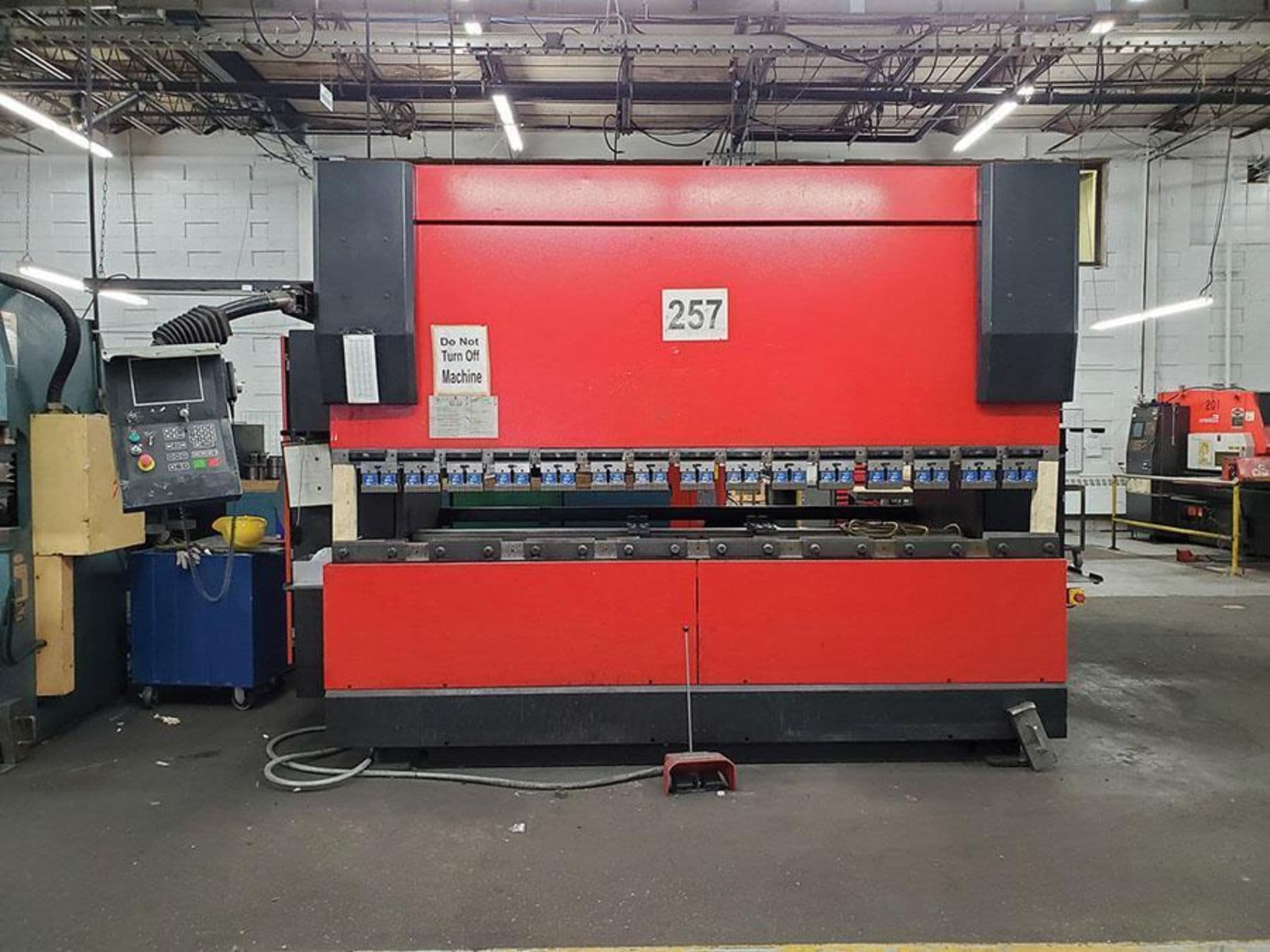 110 Ton x 10' Amada HFE 100-3S CNC Press brake, 2001- 4-Axis Backgauge (X,R,Z1/Z2)
