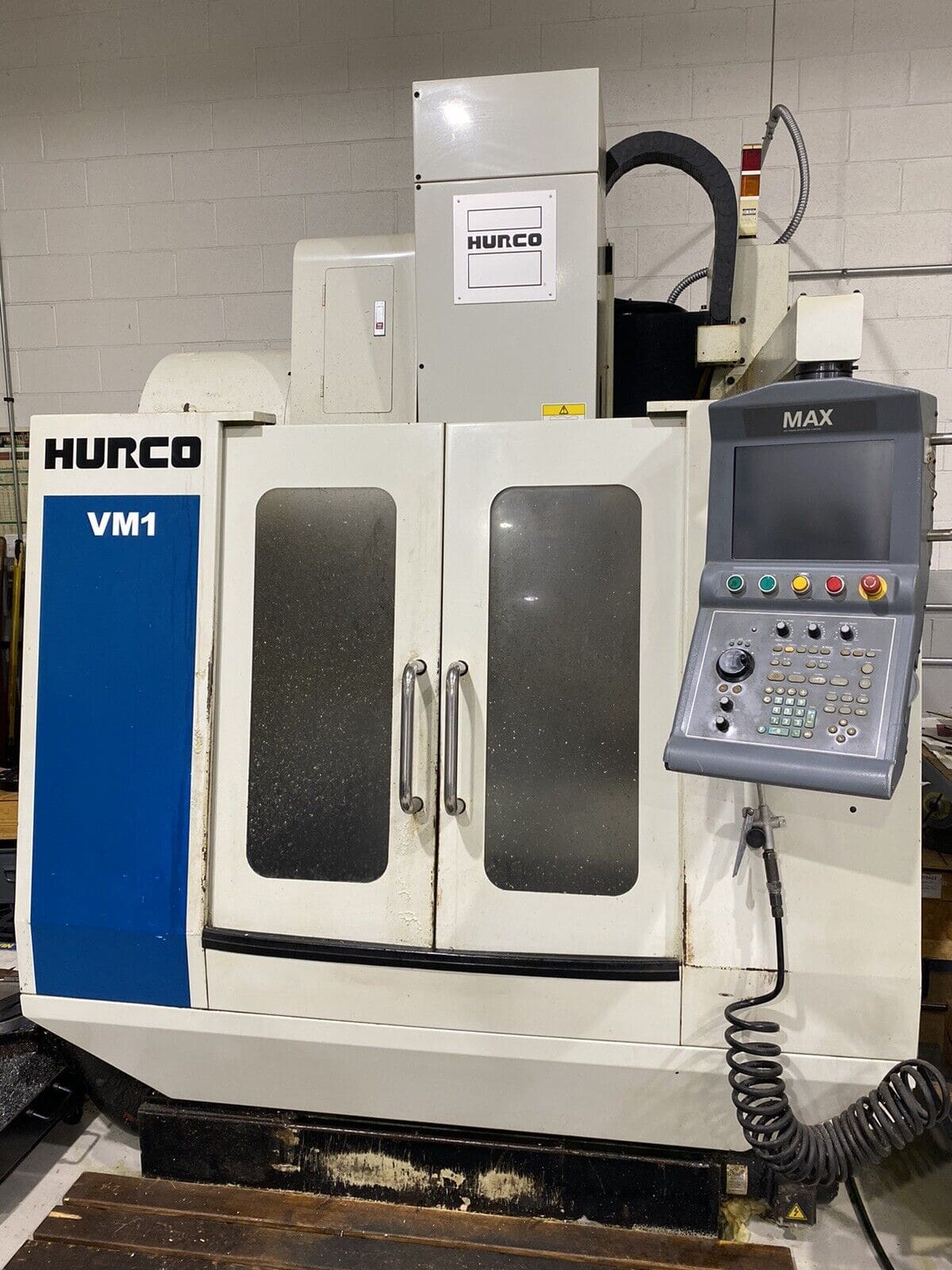 Hurco VM-1 VMC, 2003- 6" Kurt Vise, 12 CAT40 Holders, Rigid Tapping